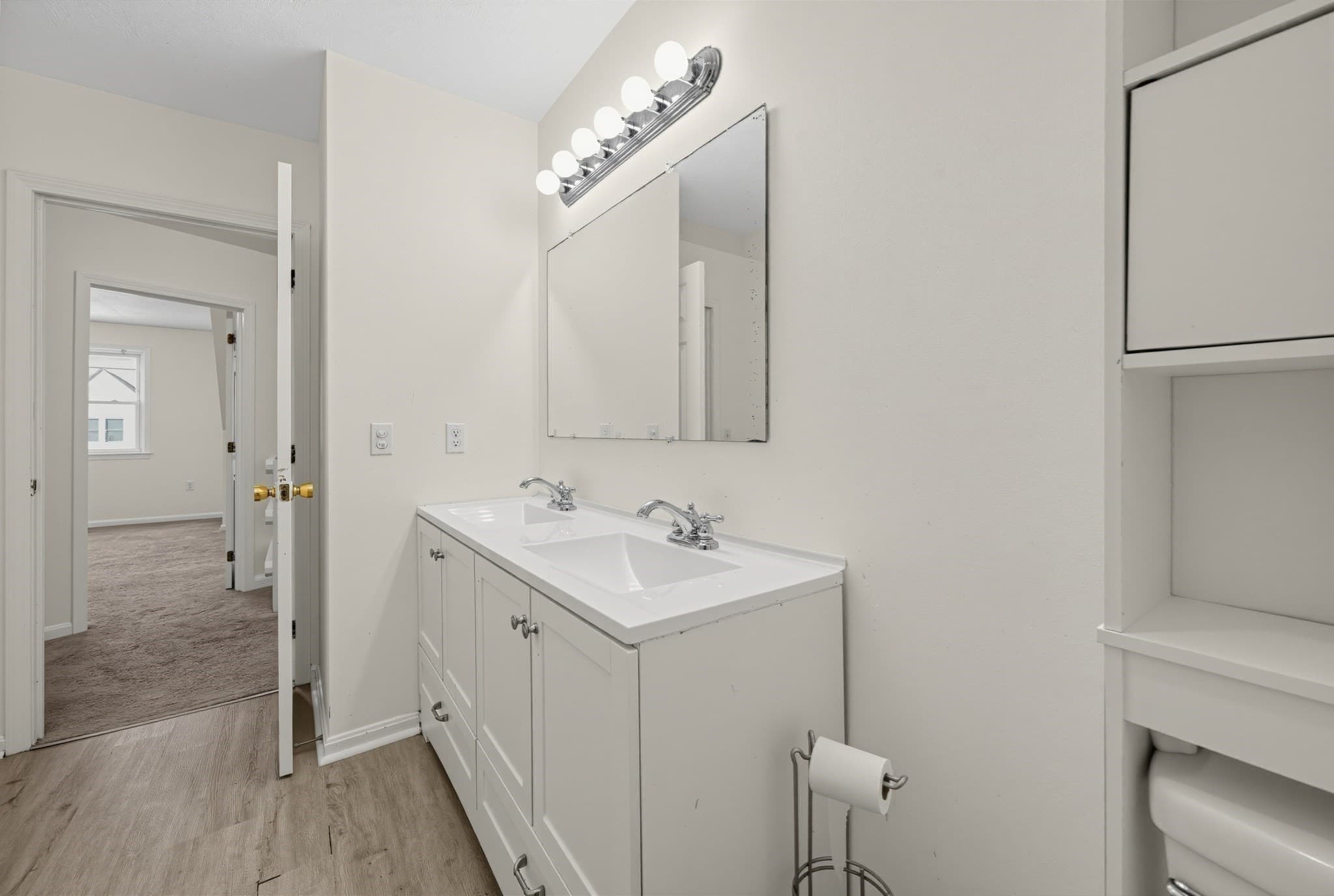 Condominium at 8 Mahogany Run # 8, Leominster MA 01453, Leominster, photo 23 of 34