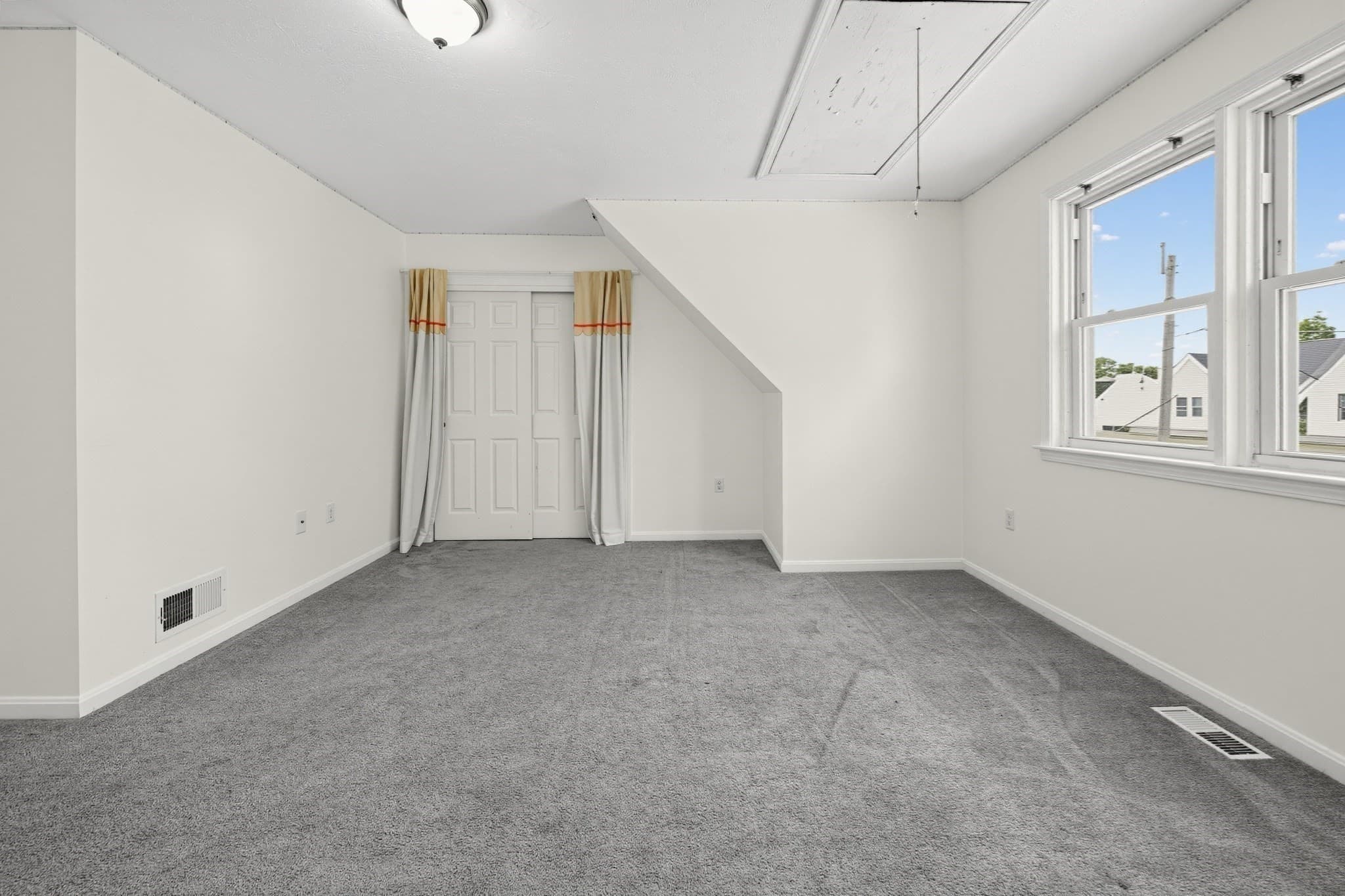 Condominium at 8 Mahogany Run # 8, Leominster MA 01453, Leominster, photo 27 of 34