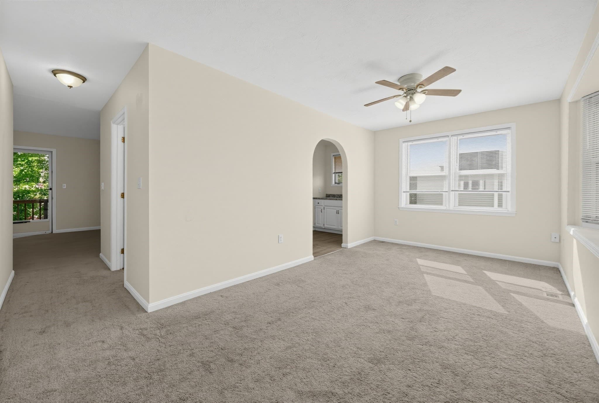 Condominium at 8 Mahogany Run # 8, Leominster MA 01453, Leominster, photo 6 of 34