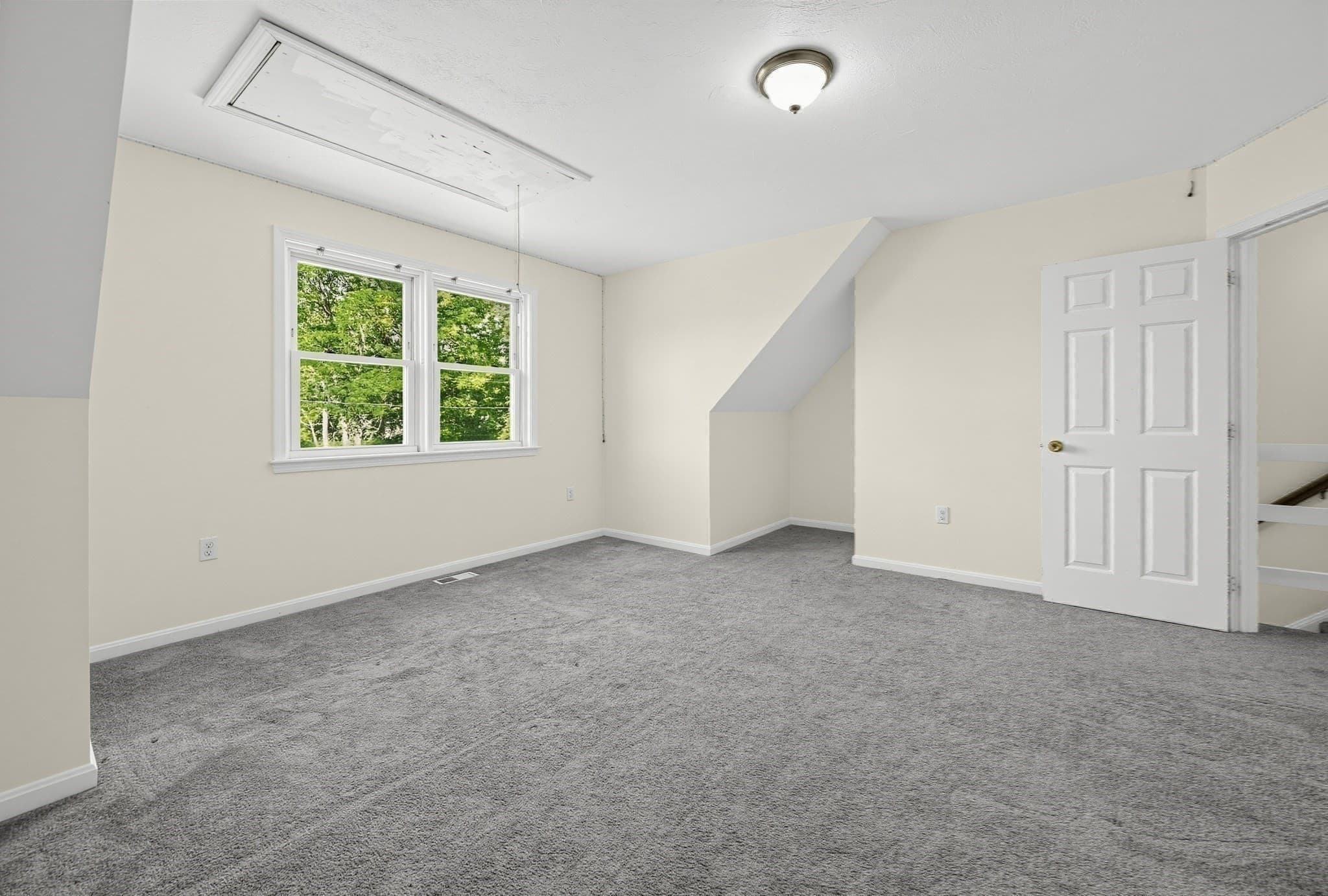 Condominium at 8 Mahogany Run # 8, Leominster MA 01453, Leominster, photo 13 of 34