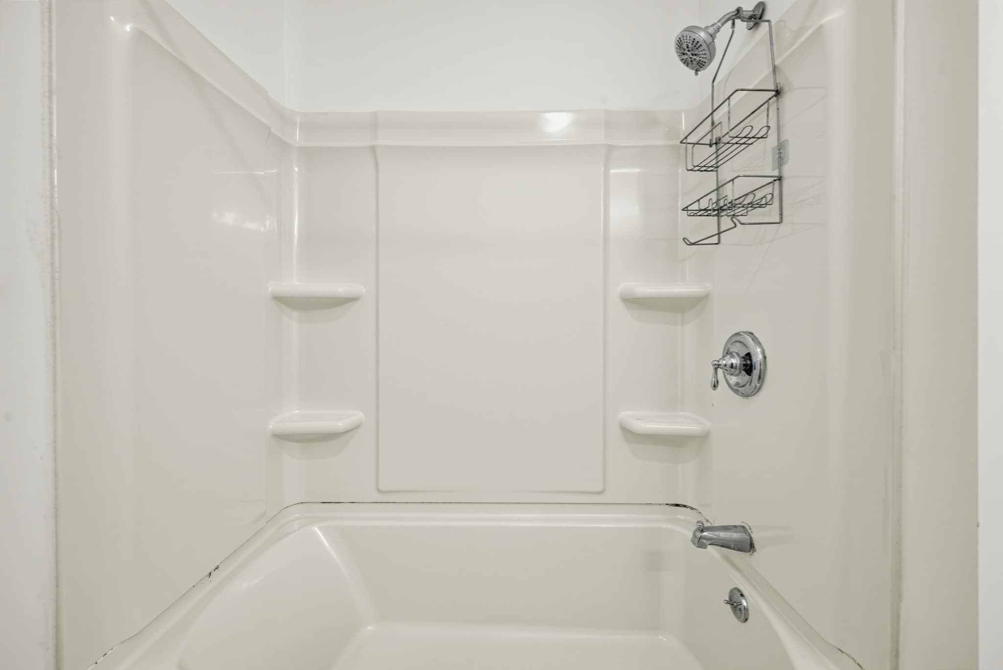 Condominium at 8 Mahogany Run # 8, Leominster MA 01453, Leominster, photo 22 of 34