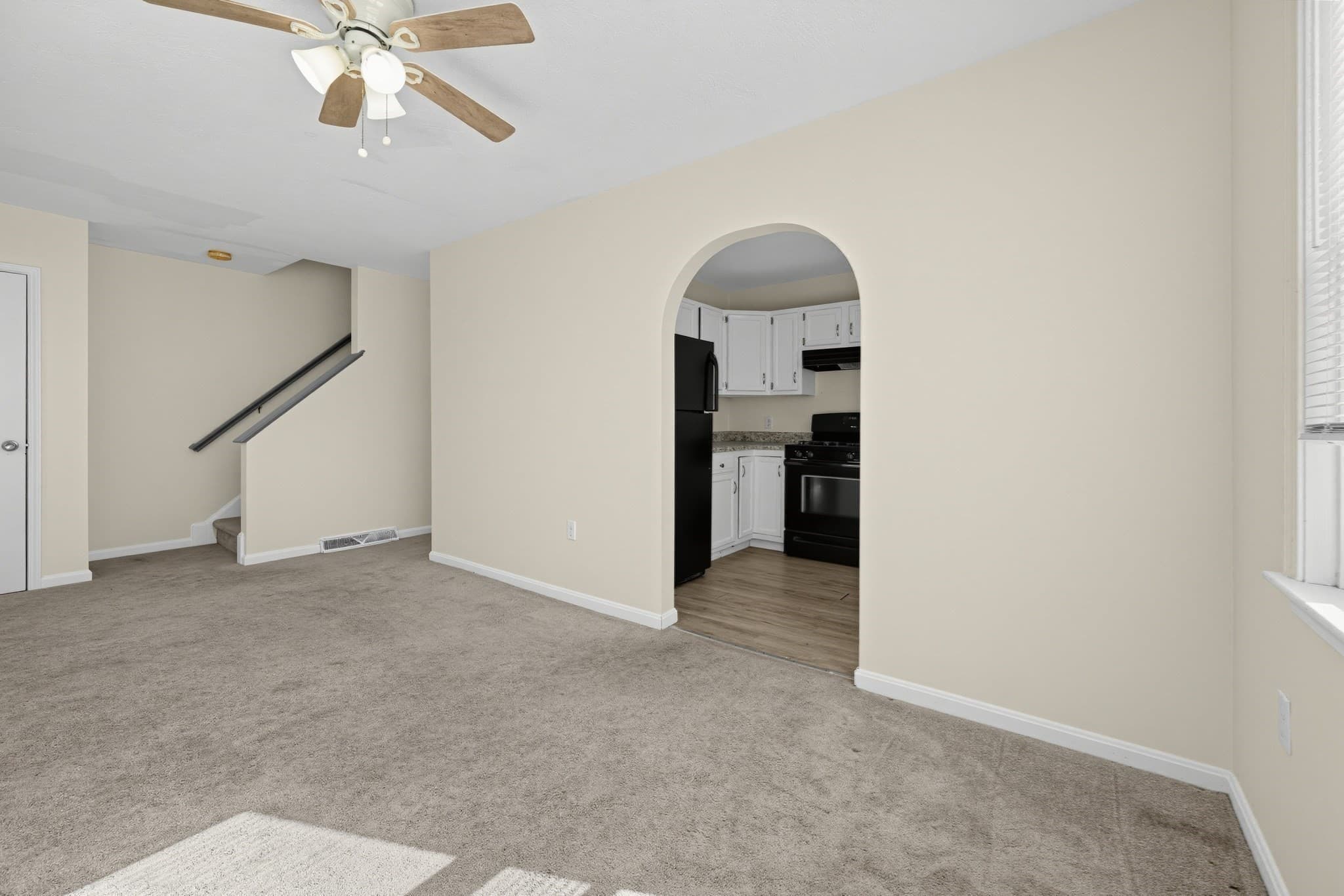Condominium at 8 Mahogany Run # 8, Leominster MA 01453, Leominster, photo 5 of 34