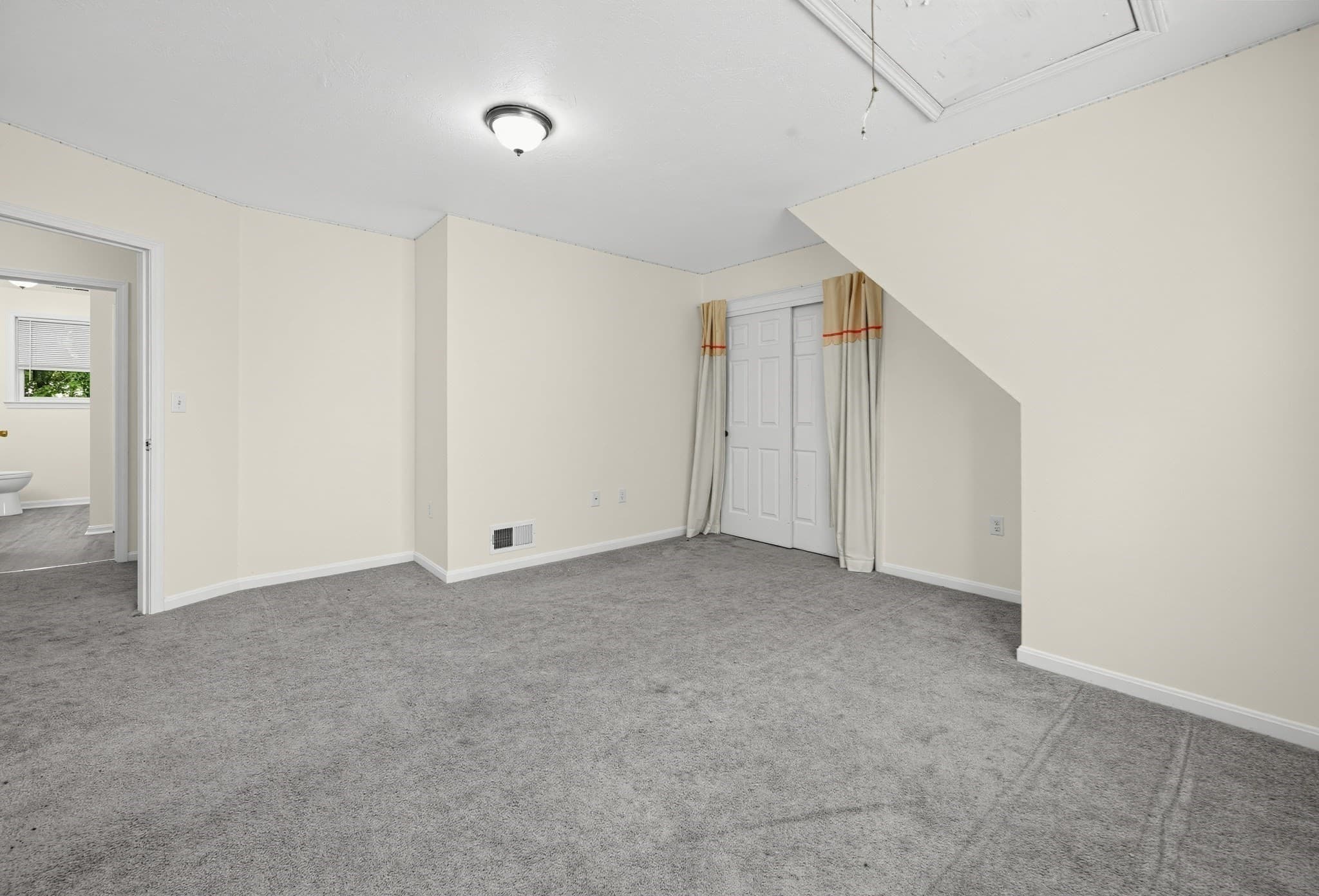 Condominium at 8 Mahogany Run # 8, Leominster MA 01453, Leominster, photo 25 of 34