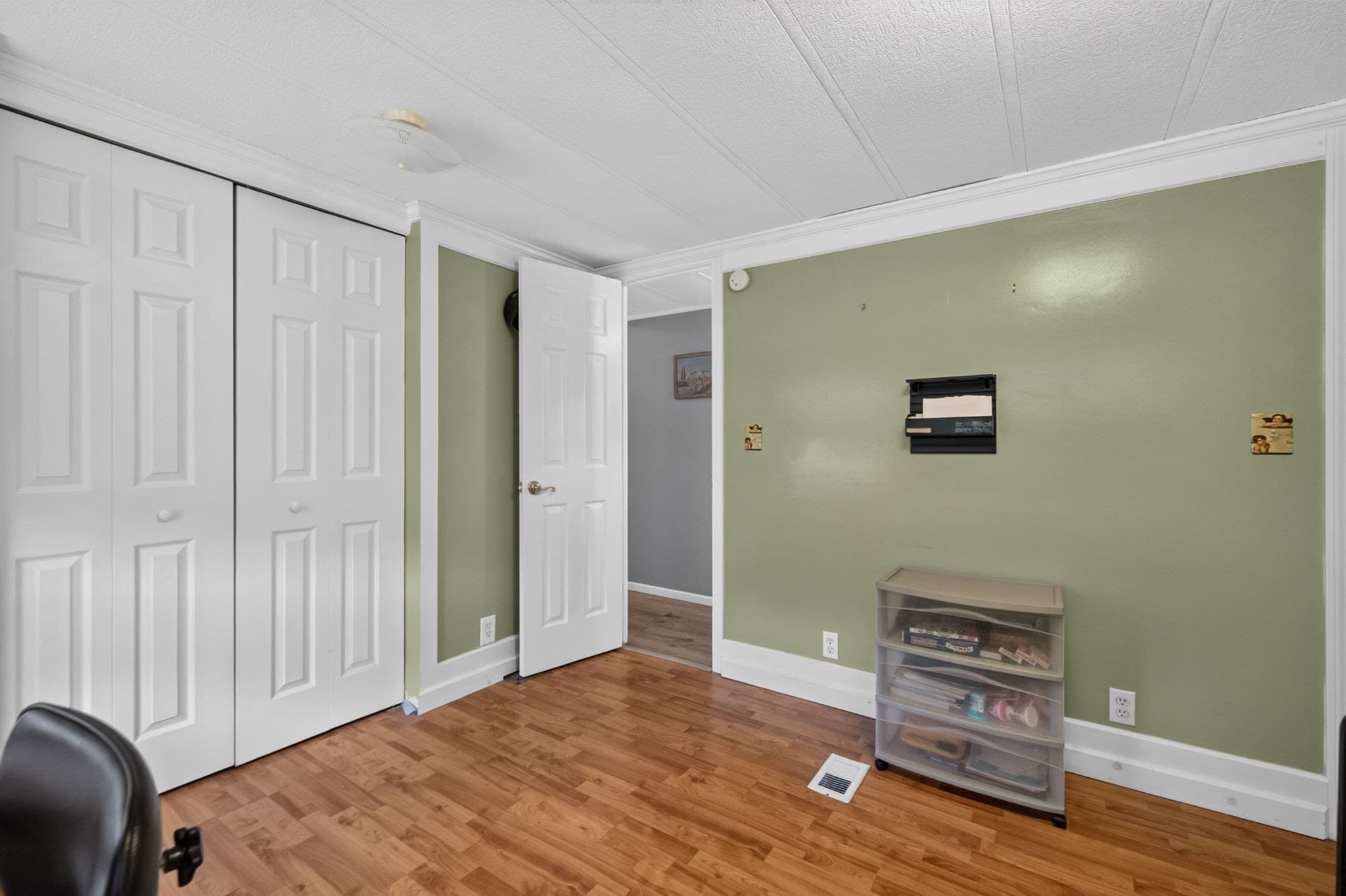Mobile Home at 21 Dinny Lane, Plainville MA 02762, Plainville, photo 23 of 32