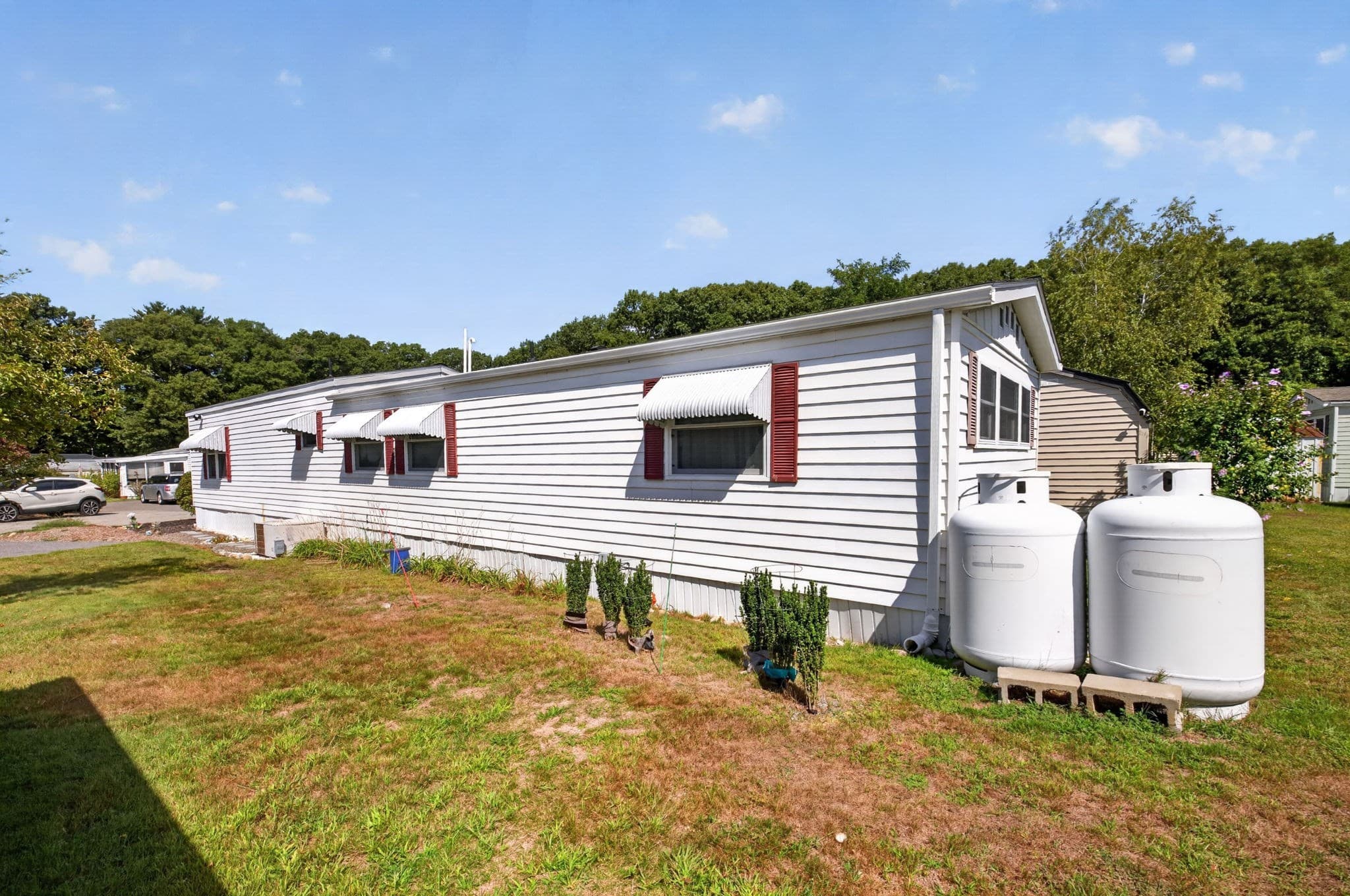 Mobile Home at 21 Dinny Lane, Plainville MA 02762, Plainville, photo 2 of 32