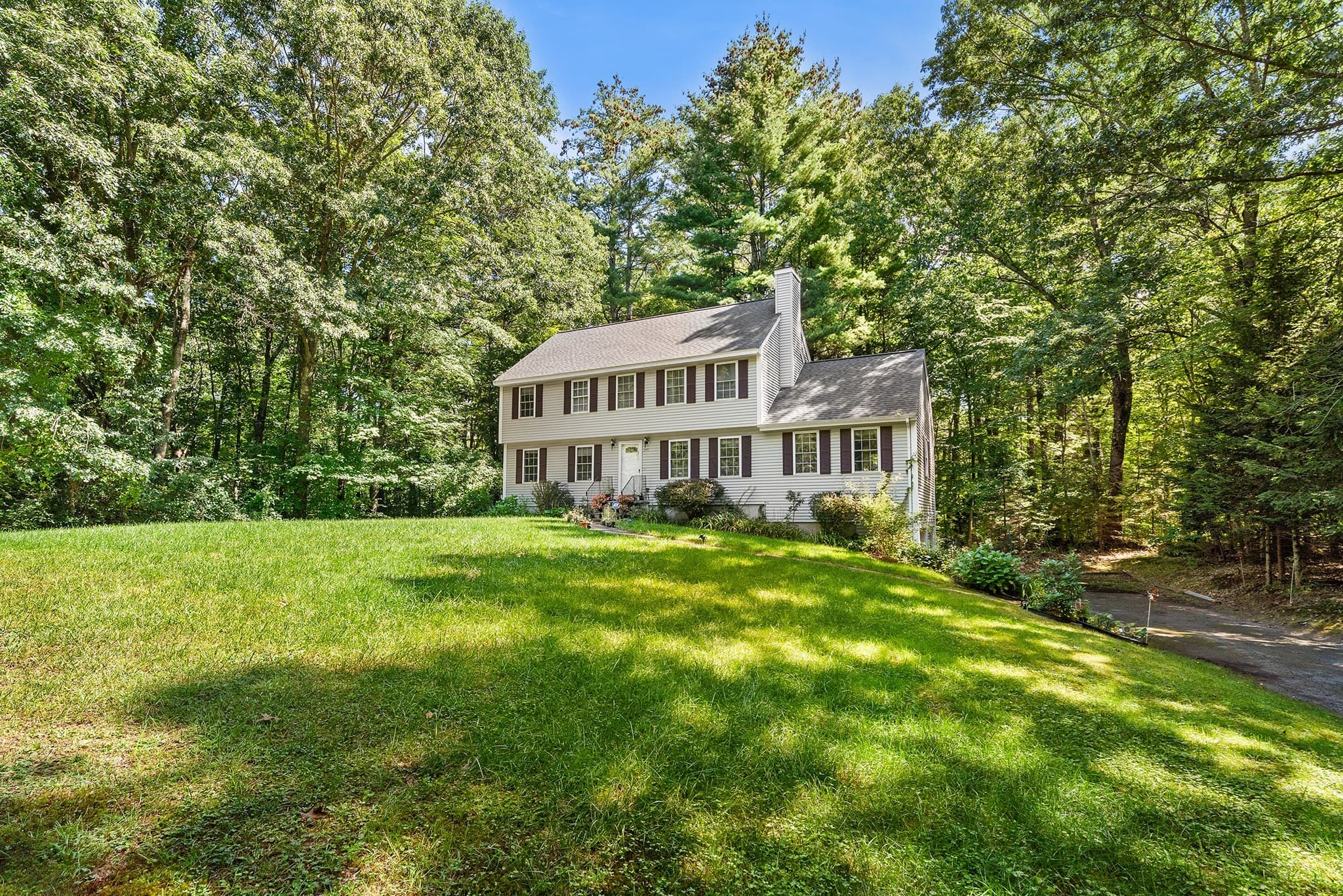 Single Family Residence at 245 Hampstead St, Methuen MA 01844, Methuen, photo 6 of 36