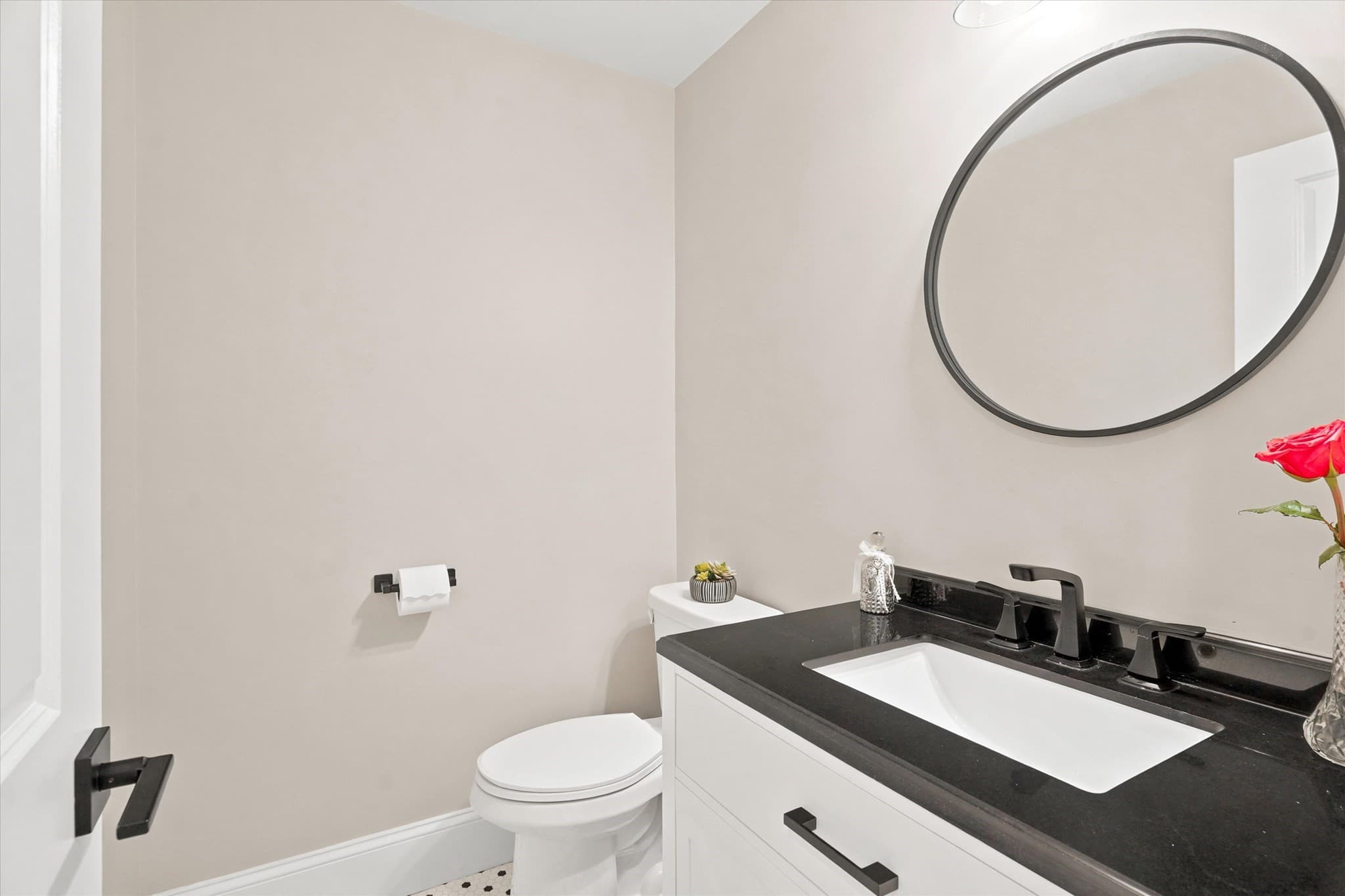 Single Family Residence at 6 Mcdonald Rd, Wilmington MA 01887, Wilmington, photo 17 of 41