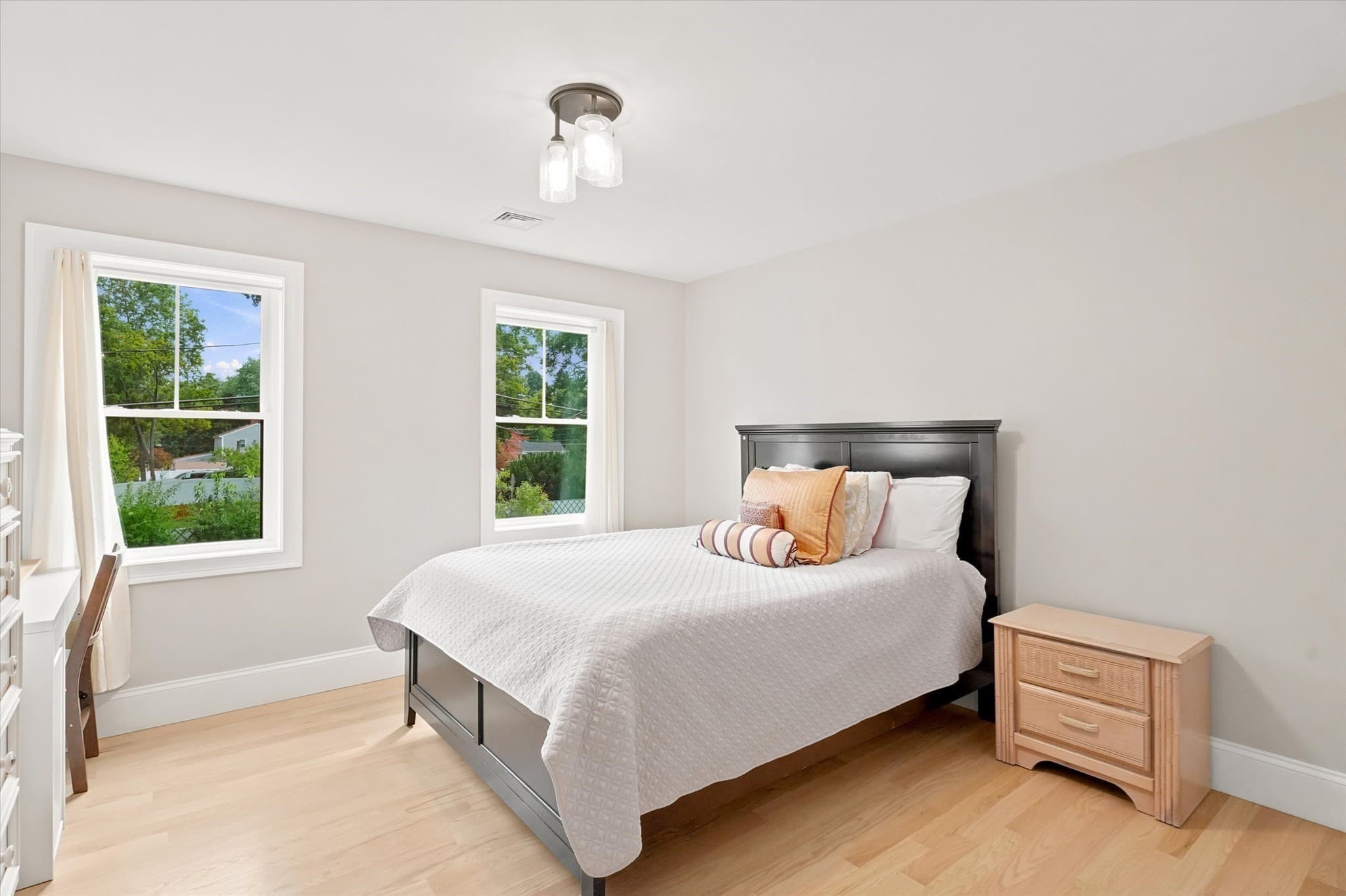 Single Family Residence at 6 Mcdonald Rd, Wilmington MA 01887, Wilmington, photo 24 of 41
