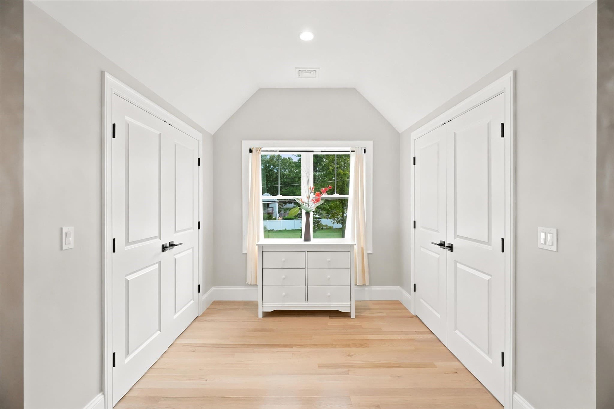 Single Family Residence at 6 Mcdonald Rd, Wilmington MA 01887, Wilmington, photo 19 of 41