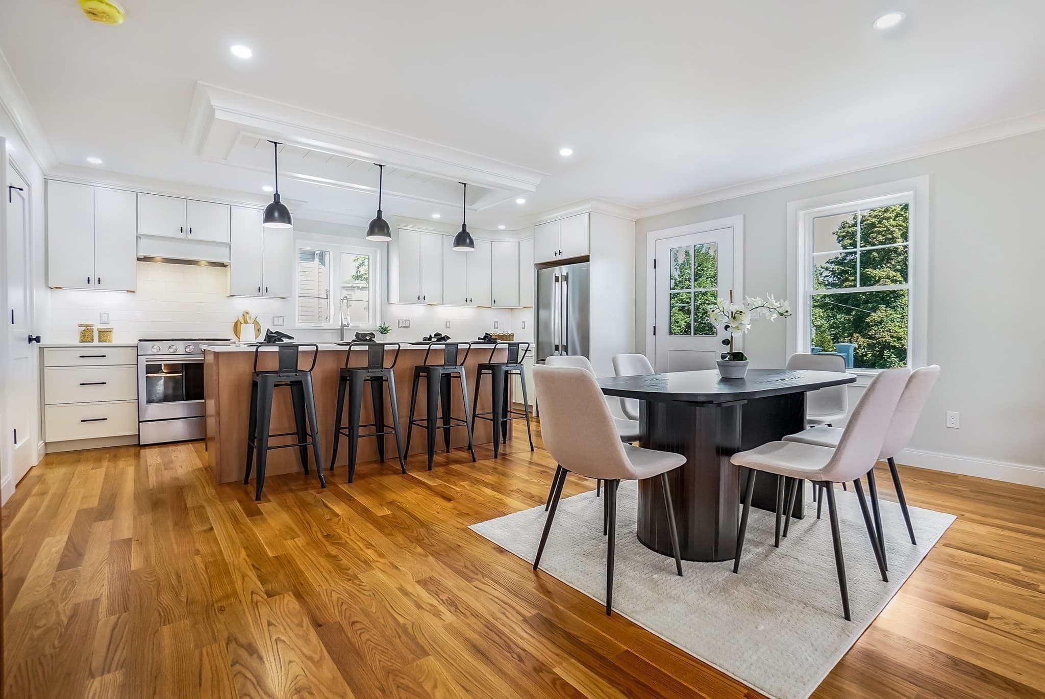 Condominium at 30 Maple St # 2, Waltham MA 02453, Waltham, photo 12 of 36
