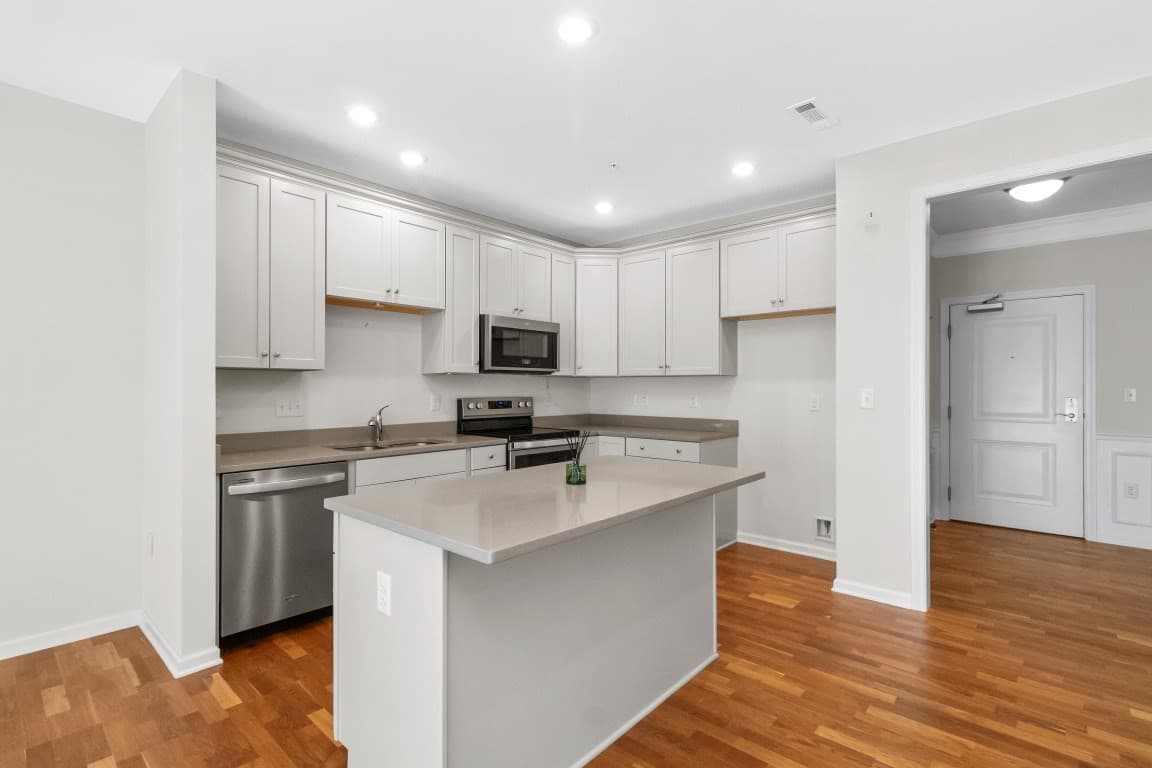 Condominium at 70 Trotter Rd # 4304, Weymouth MA 02190, Weymouth, photo 20 of 36