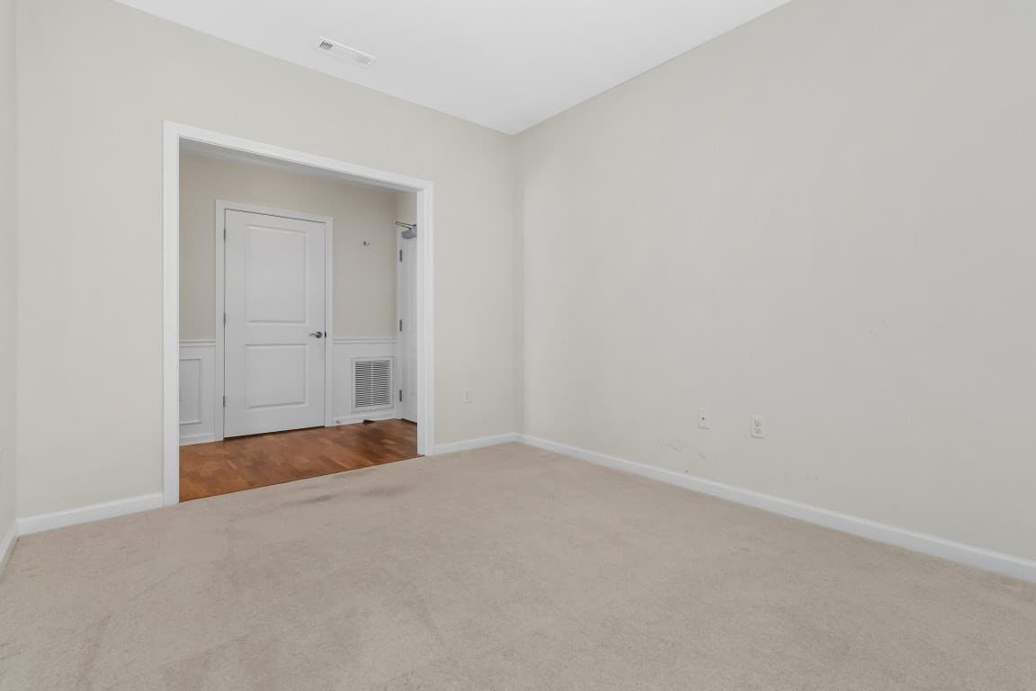Condominium at 70 Trotter Rd # 4304, Weymouth MA 02190, Weymouth, photo 24 of 36