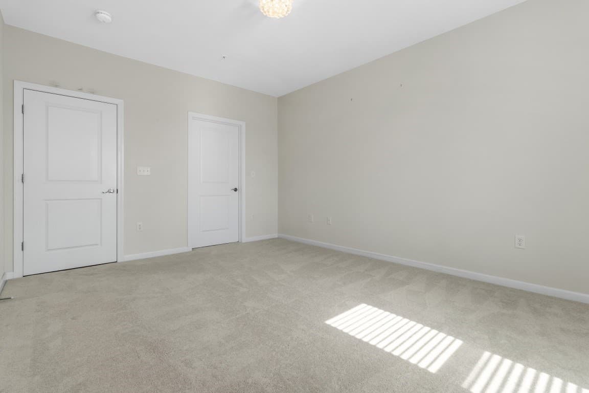 Condominium at 70 Trotter Rd # 4304, Weymouth MA 02190, Weymouth, photo 11 of 36