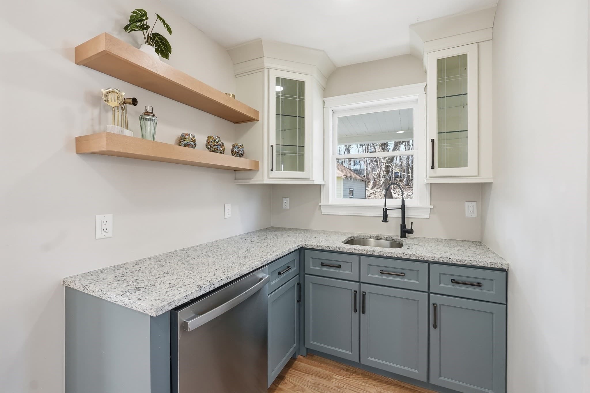 Single Family Residence at 36 Central St, Auburn MA 01501, Auburn, photo 13 of 29