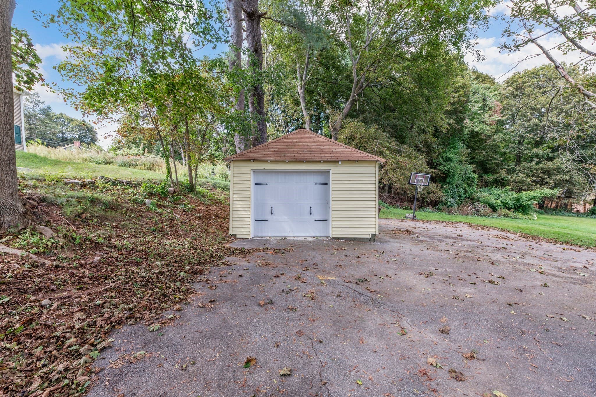 Single Family Residence at 36 Central St, Auburn MA 01501, Auburn, photo 29 of 29
