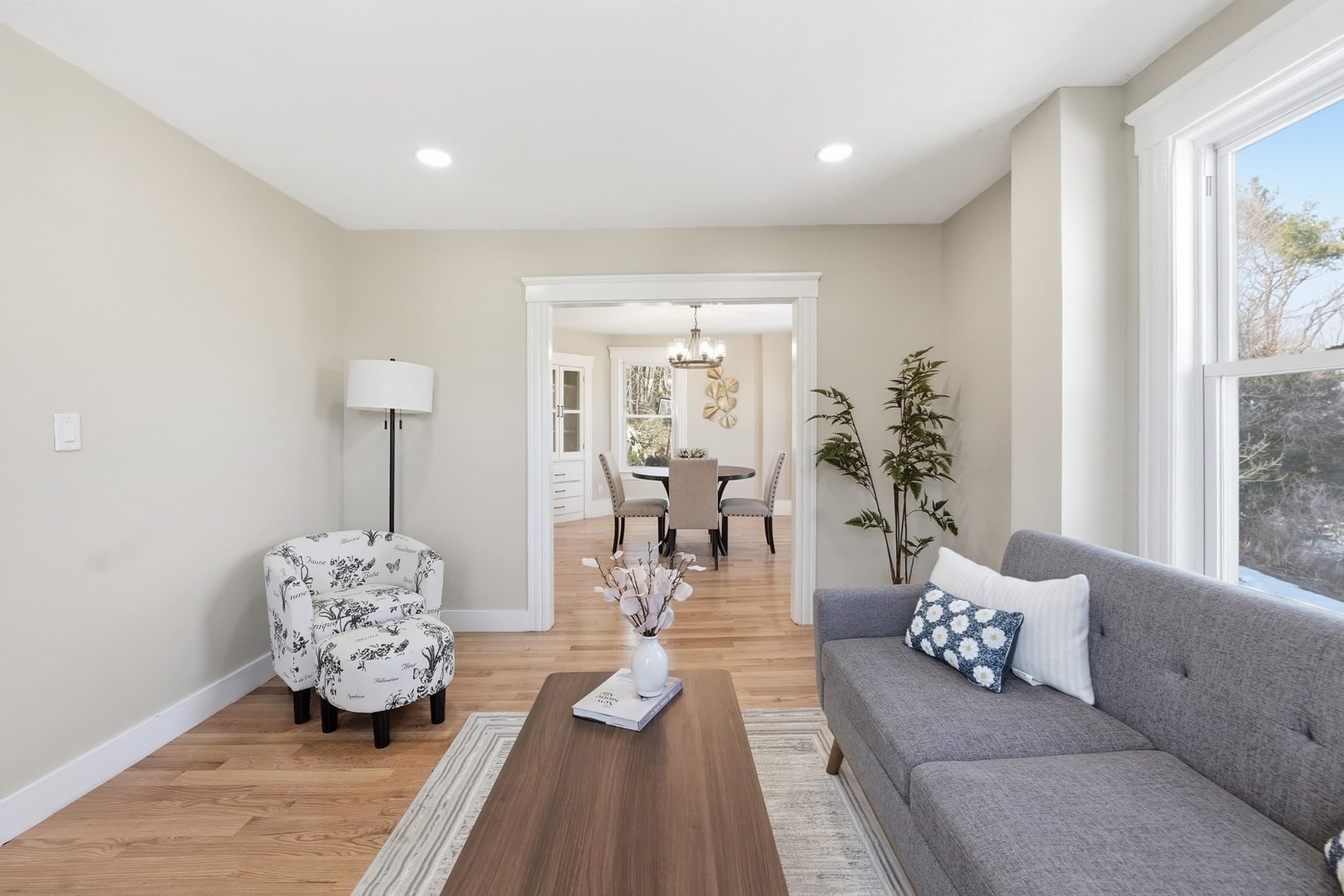 Single Family Residence at 36 Central St, Auburn MA 01501, Auburn, photo 8 of 29
