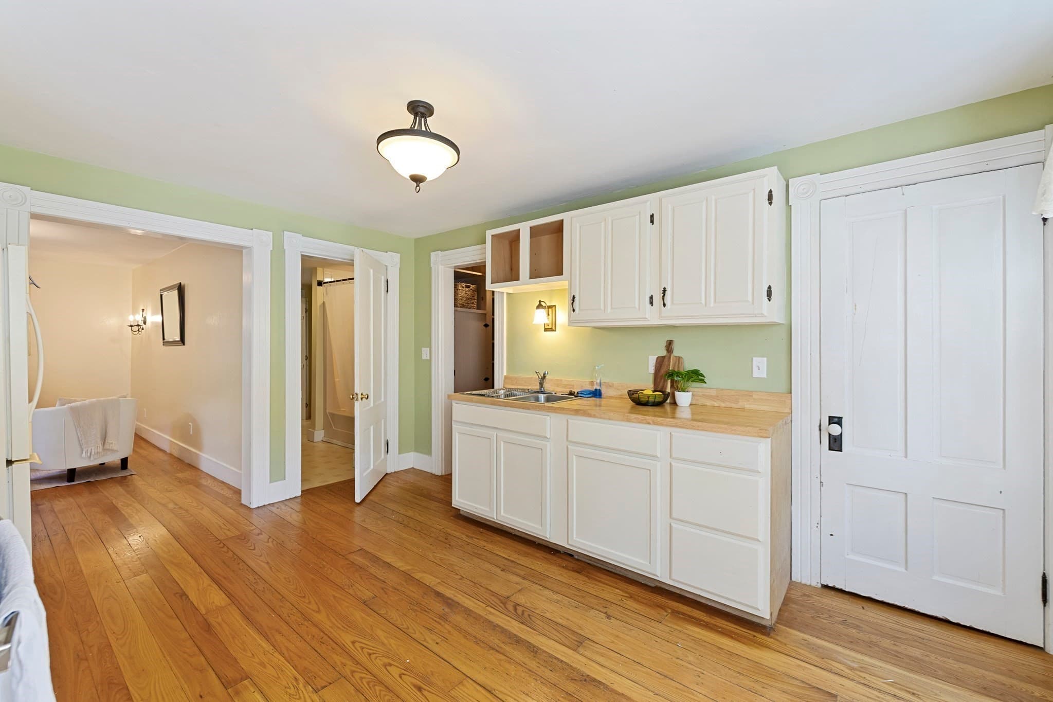 Single Family Residence at 10 Spring St, North Brookfield MA 01535, North Brookfield, photo 12 of 42