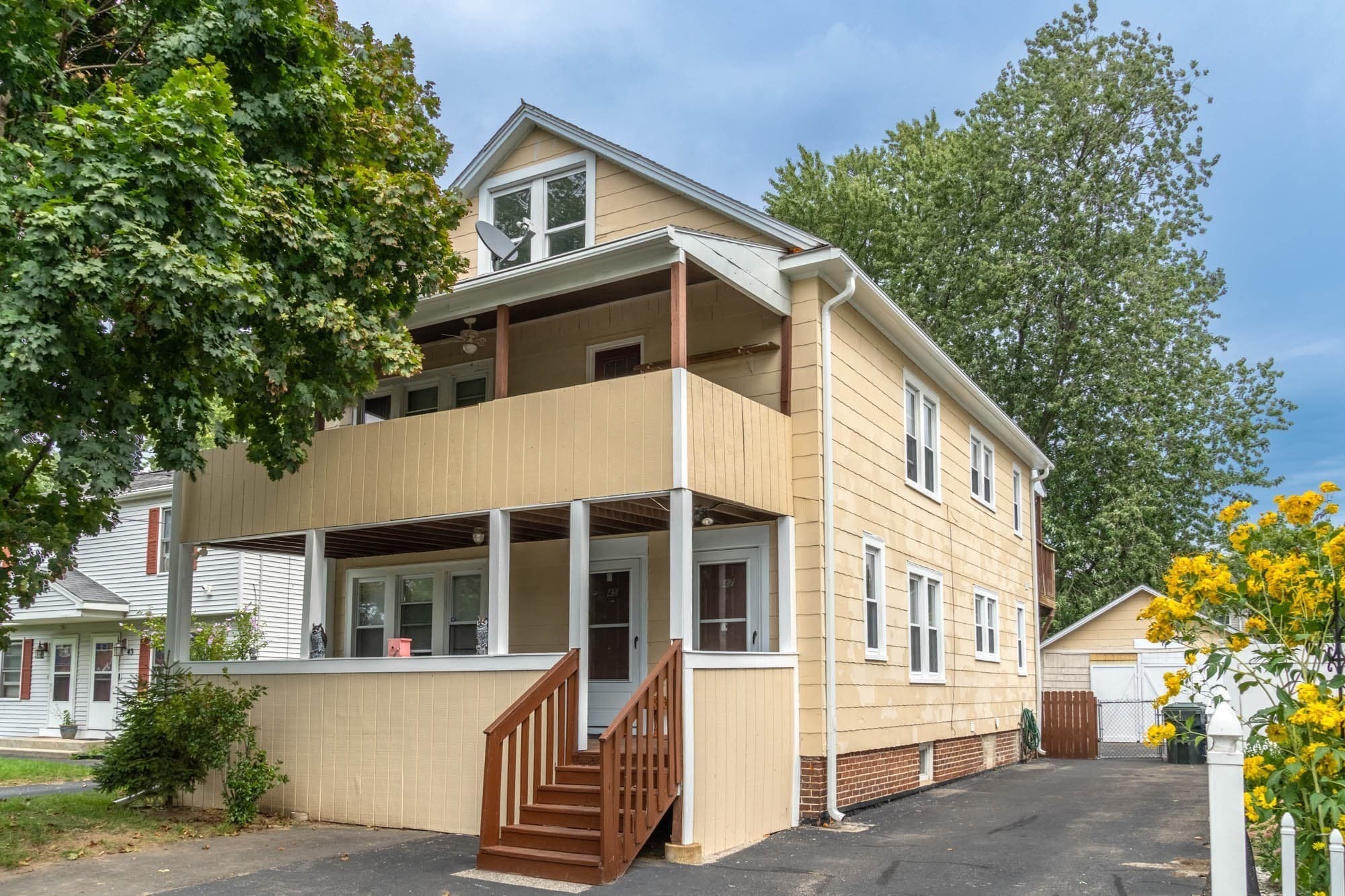 45-47 Methuen St, Springfield MA 01119