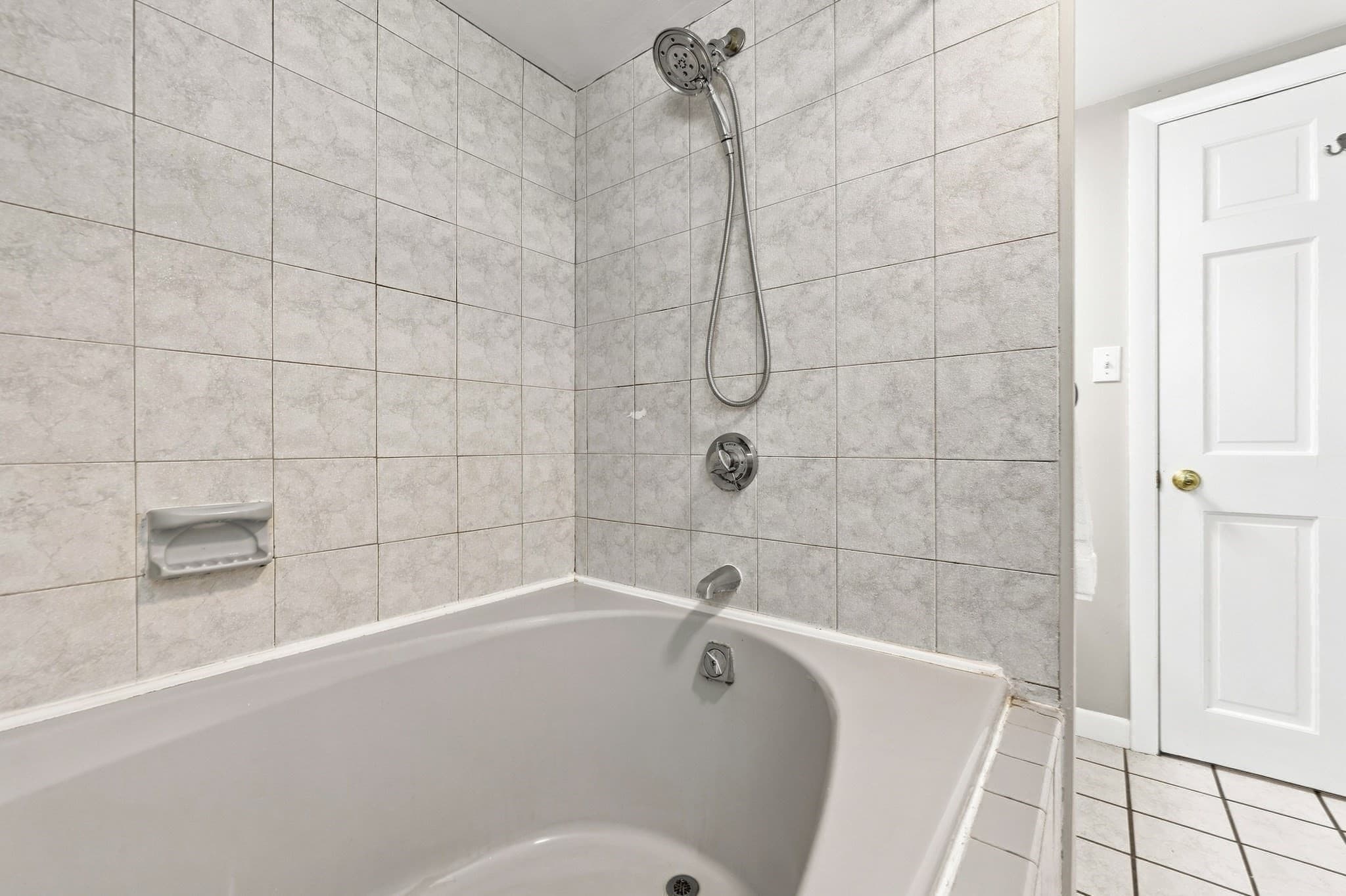Single Family Residence at 26 Glen Forest Lane, Methuen MA 01844, Methuen, photo 26 of 42
