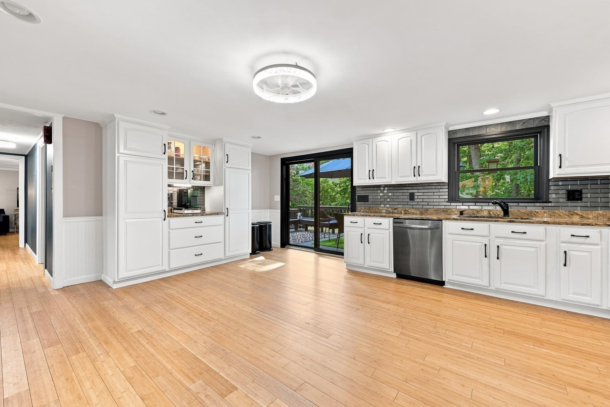 Single Family Residence at 26 Glen Forest Lane, Methuen MA 01844, Methuen, photo 5 of 42