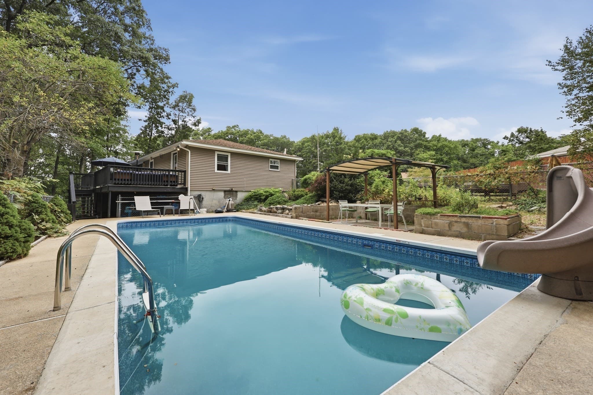 Single Family Residence at 26 Glen Forest Lane, Methuen MA 01844, Methuen, photo 40 of 42