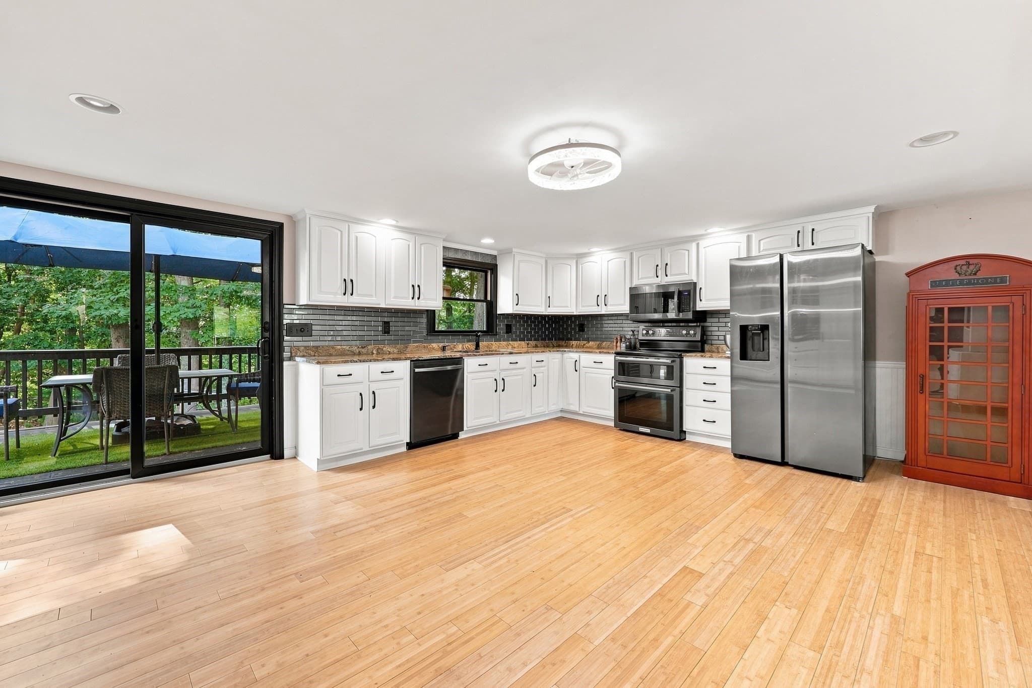 Single Family Residence at 26 Glen Forest Lane, Methuen MA 01844, Methuen, photo 4 of 42
