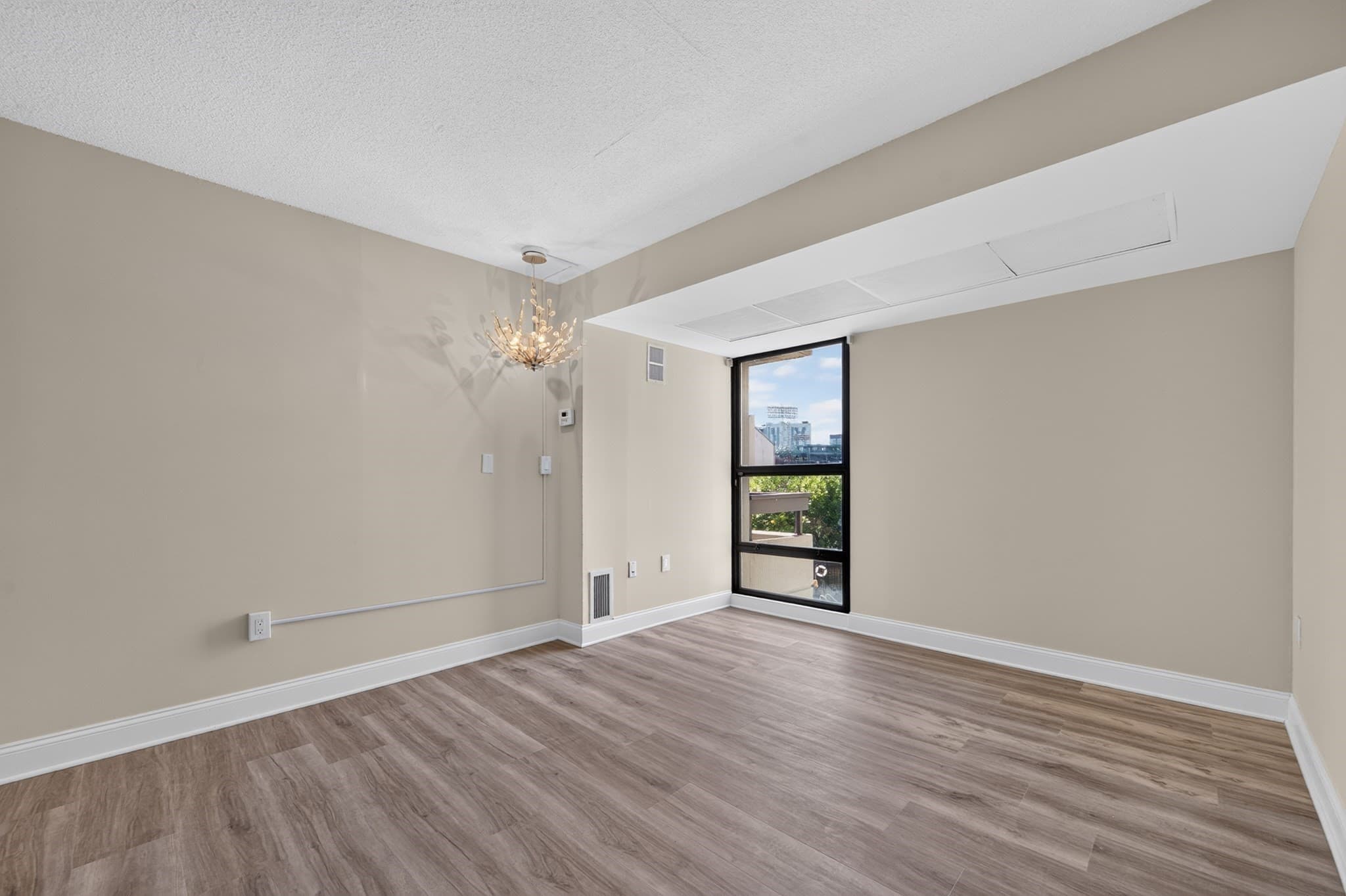 Stock Cooperative at 566 Commonwealth Ave # 308, Boston MA 02215, photo 16 of 25
