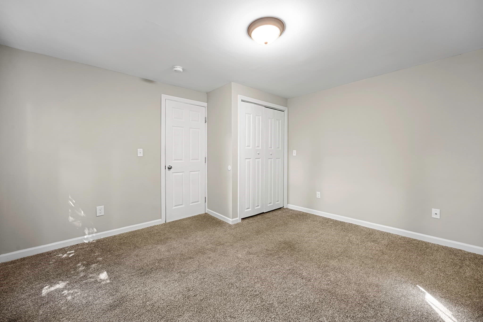 Single Family Residence at 1100 Roosevelt Ave, Springfield MA 01109, Springfield, photo 20 of 28