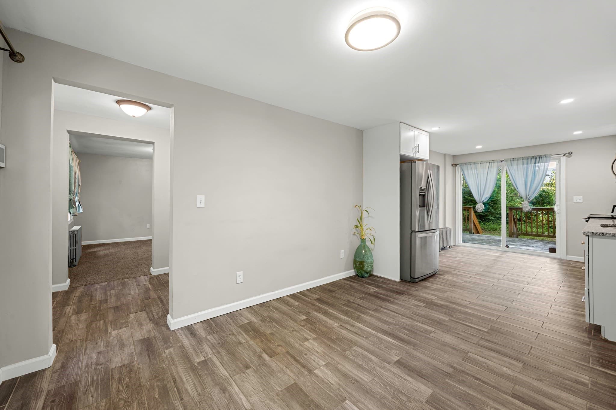 Single Family Residence at 1100 Roosevelt Ave, Springfield MA 01109, Springfield, photo 9 of 28