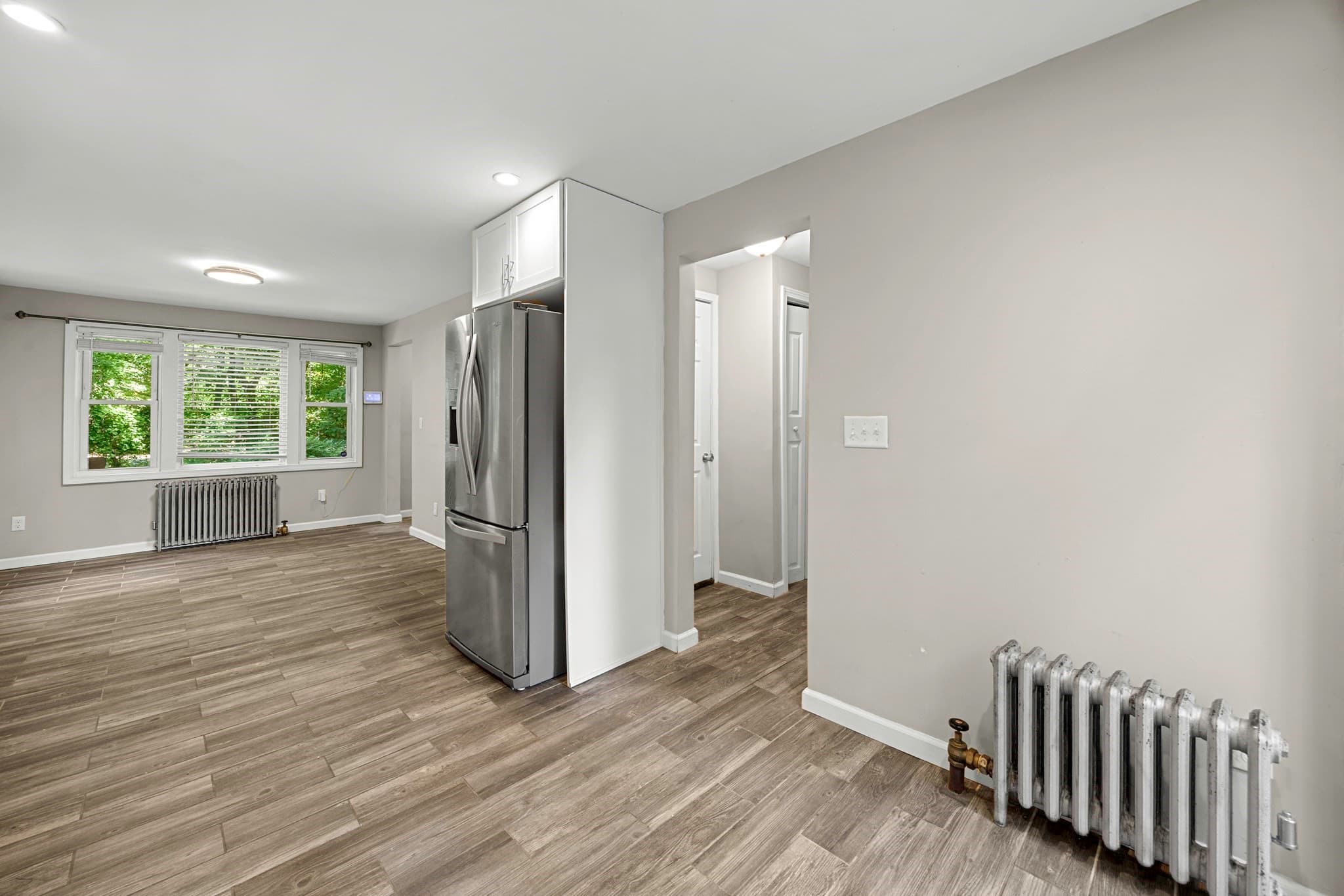Single Family Residence at 1100 Roosevelt Ave, Springfield MA 01109, Springfield, photo 10 of 28