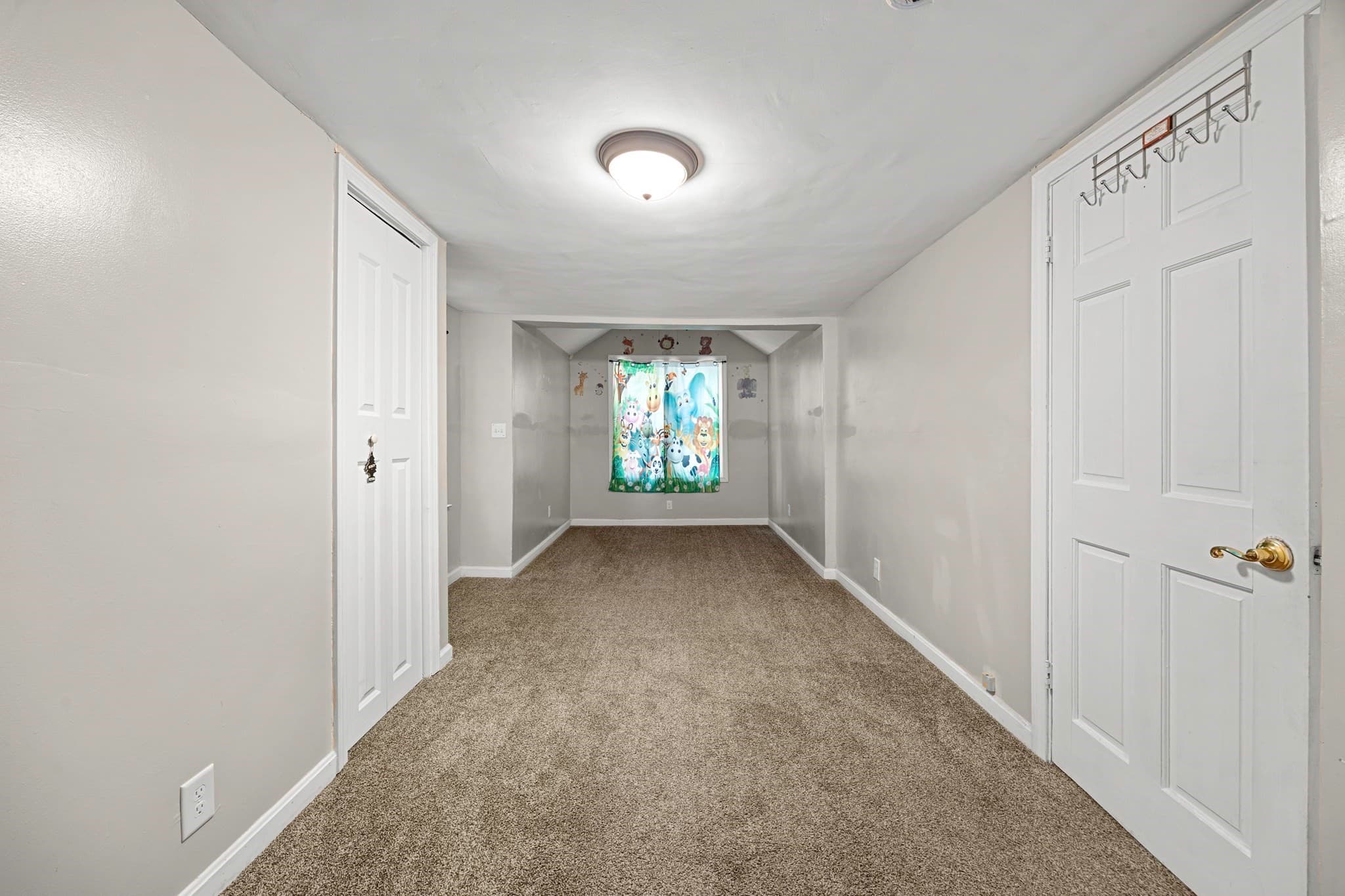 Single Family Residence at 1100 Roosevelt Ave, Springfield MA 01109, Springfield, photo 18 of 28