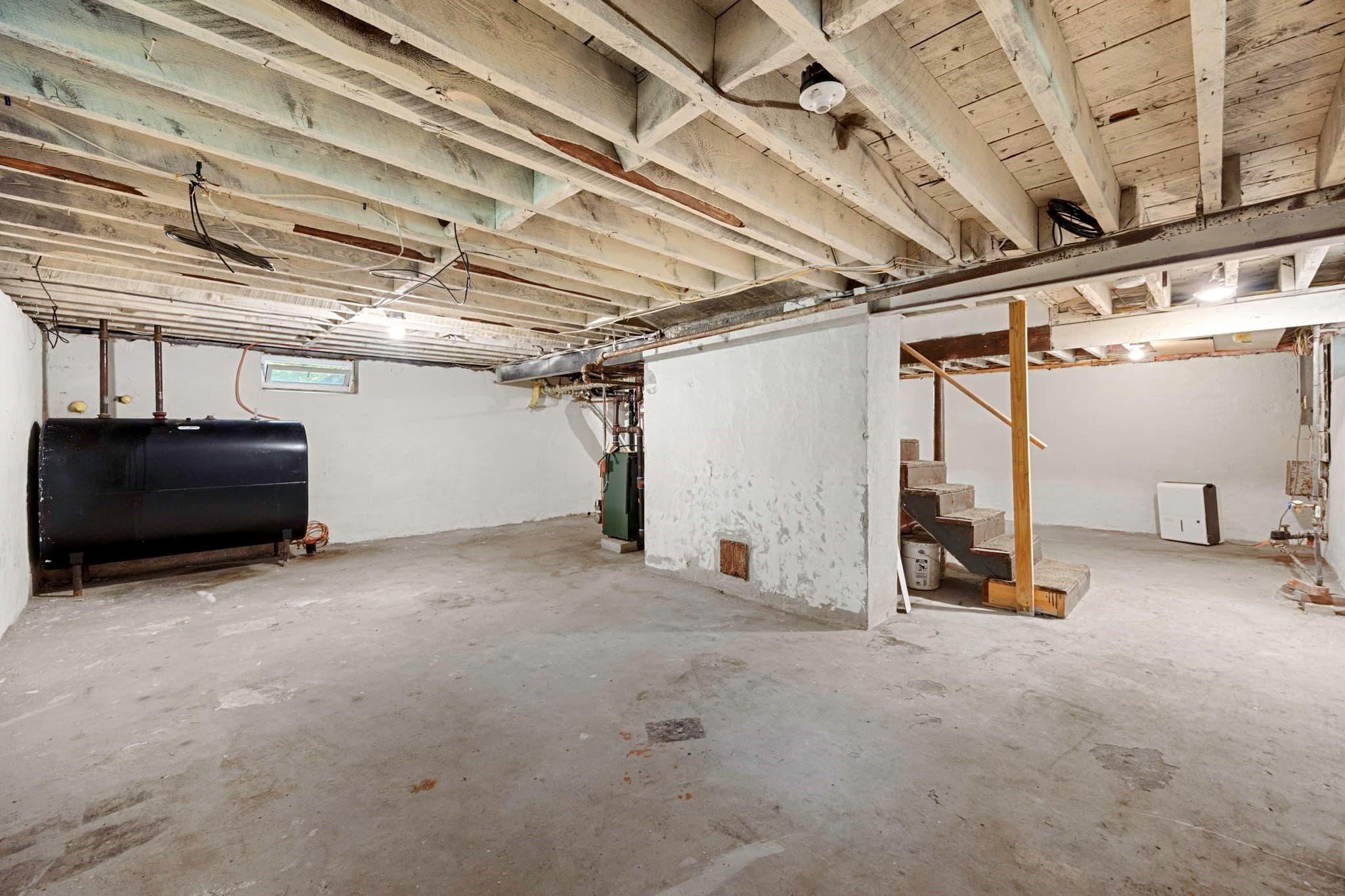 Single Family Residence at 1100 Roosevelt Ave, Springfield MA 01109, Springfield, photo 21 of 28