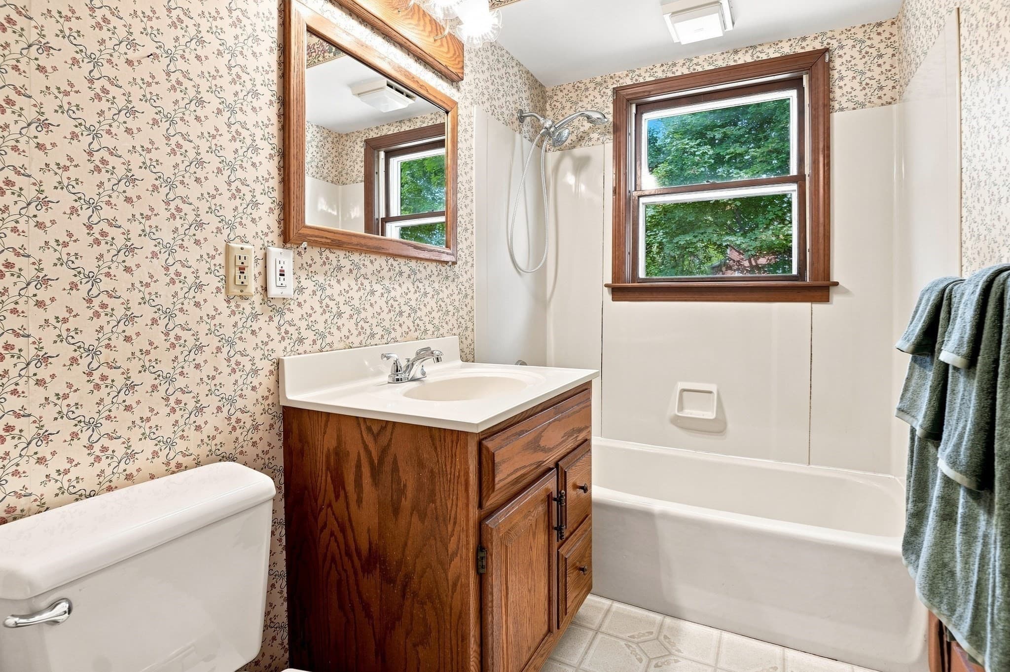 Single Family Residence at 28 Eastern Avenue, Webster MA 01570, Webster, photo 12 of 25