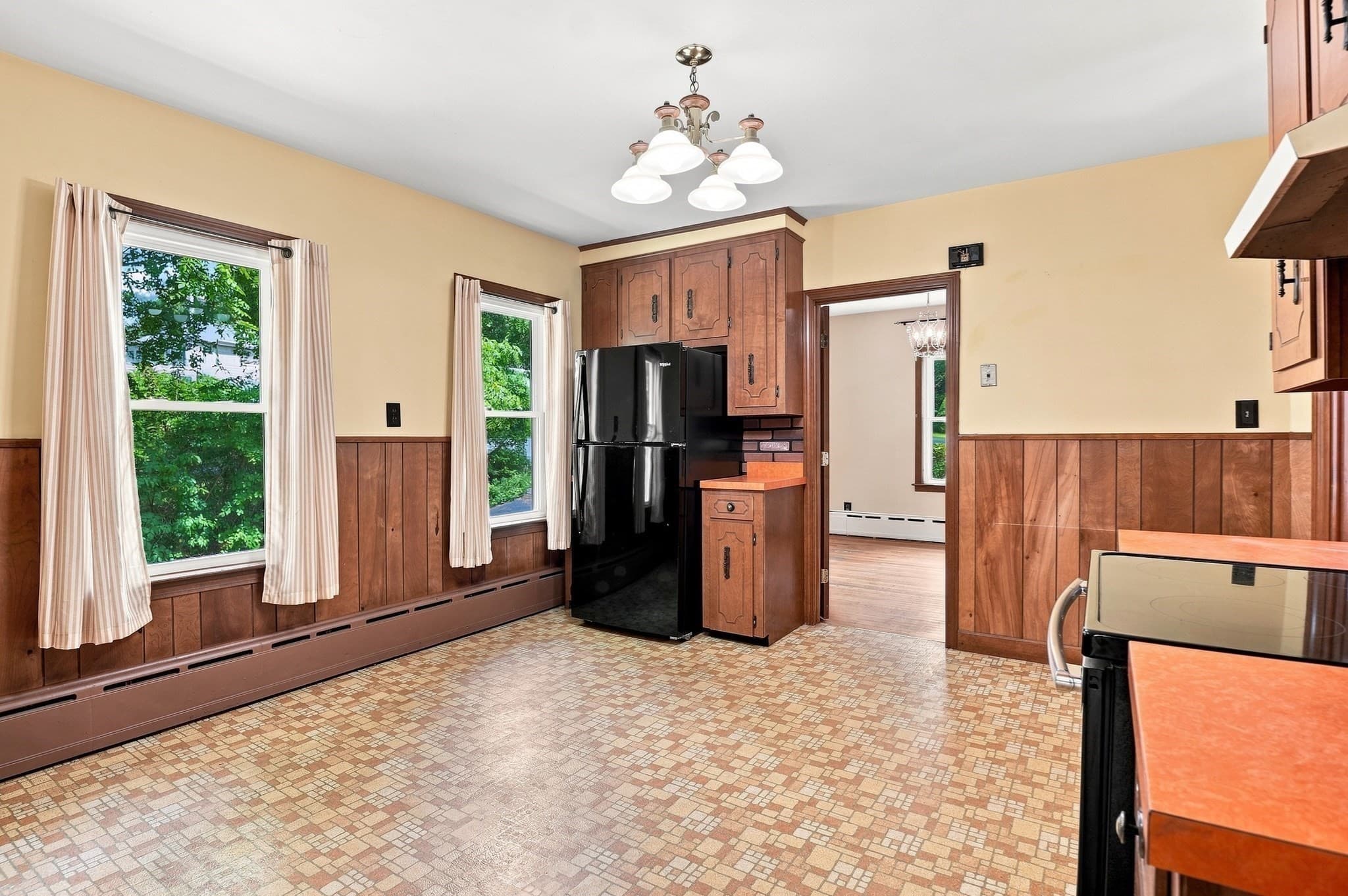 Single Family Residence at 28 Eastern Avenue, Webster MA 01570, Webster, photo 3 of 25