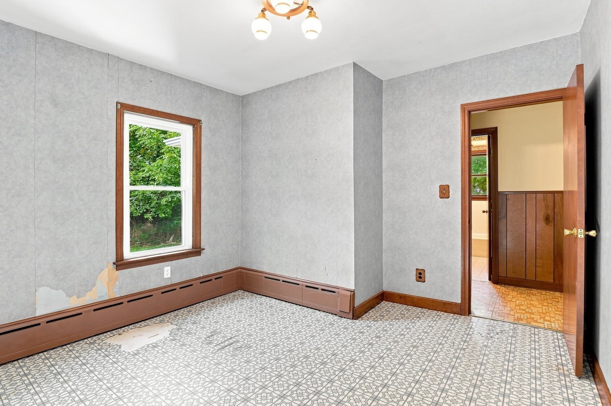 Single Family Residence at 28 Eastern Avenue, Webster MA 01570, Webster, photo 10 of 25