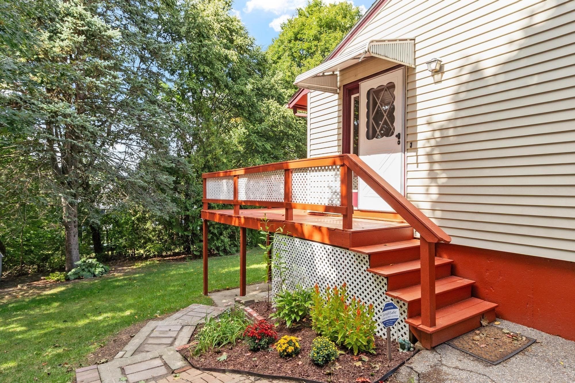 Single Family Residence at 136 Ridge Rd, Marlborough MA 01752, Marlborough, photo 23 of 31
