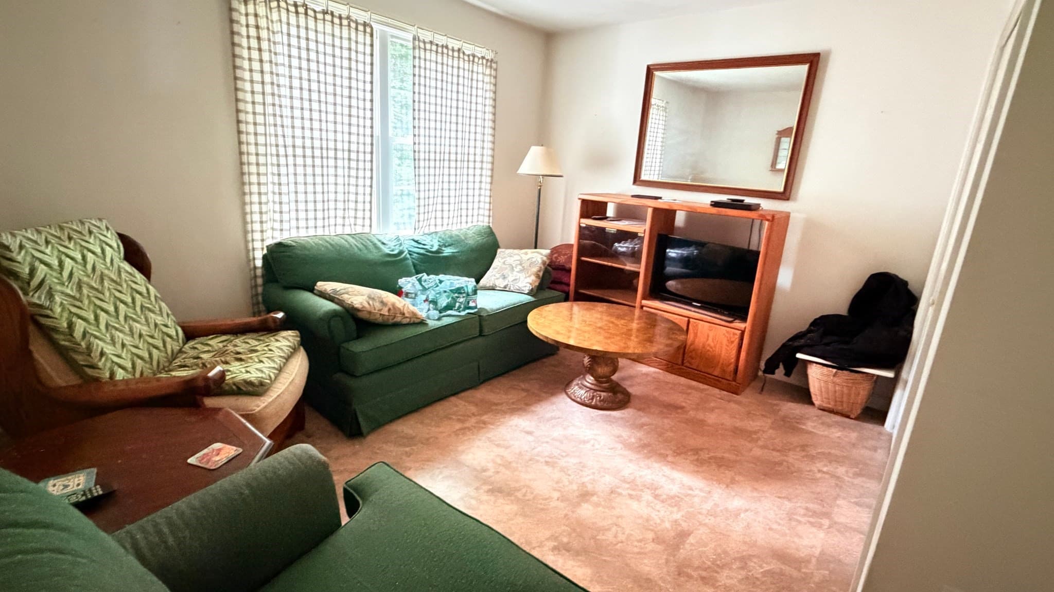 Single Family Residence at 12 Deerfield Cir, Auburn MA 01501, Auburn, photo 22 of 37