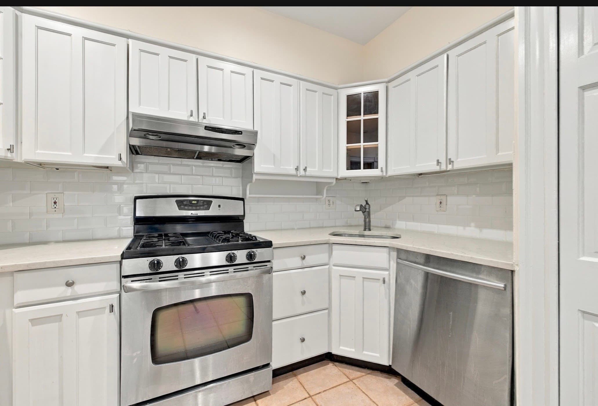 Condominium at 58 Myrtle St # 2, Boston MA 02114, photo 7 of 23