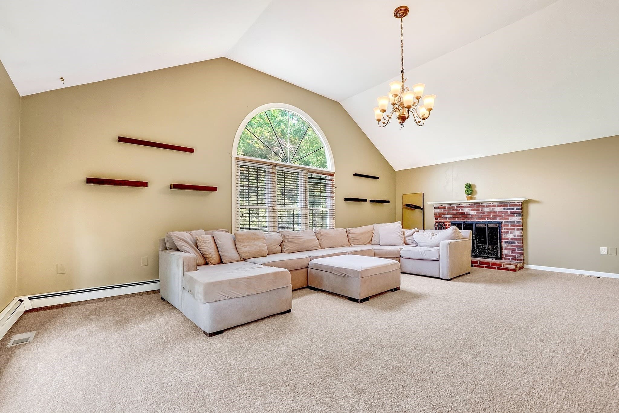 Single Family Residence at 27 Field Pond Rd, Milford MA 01757, photo 6 of 42