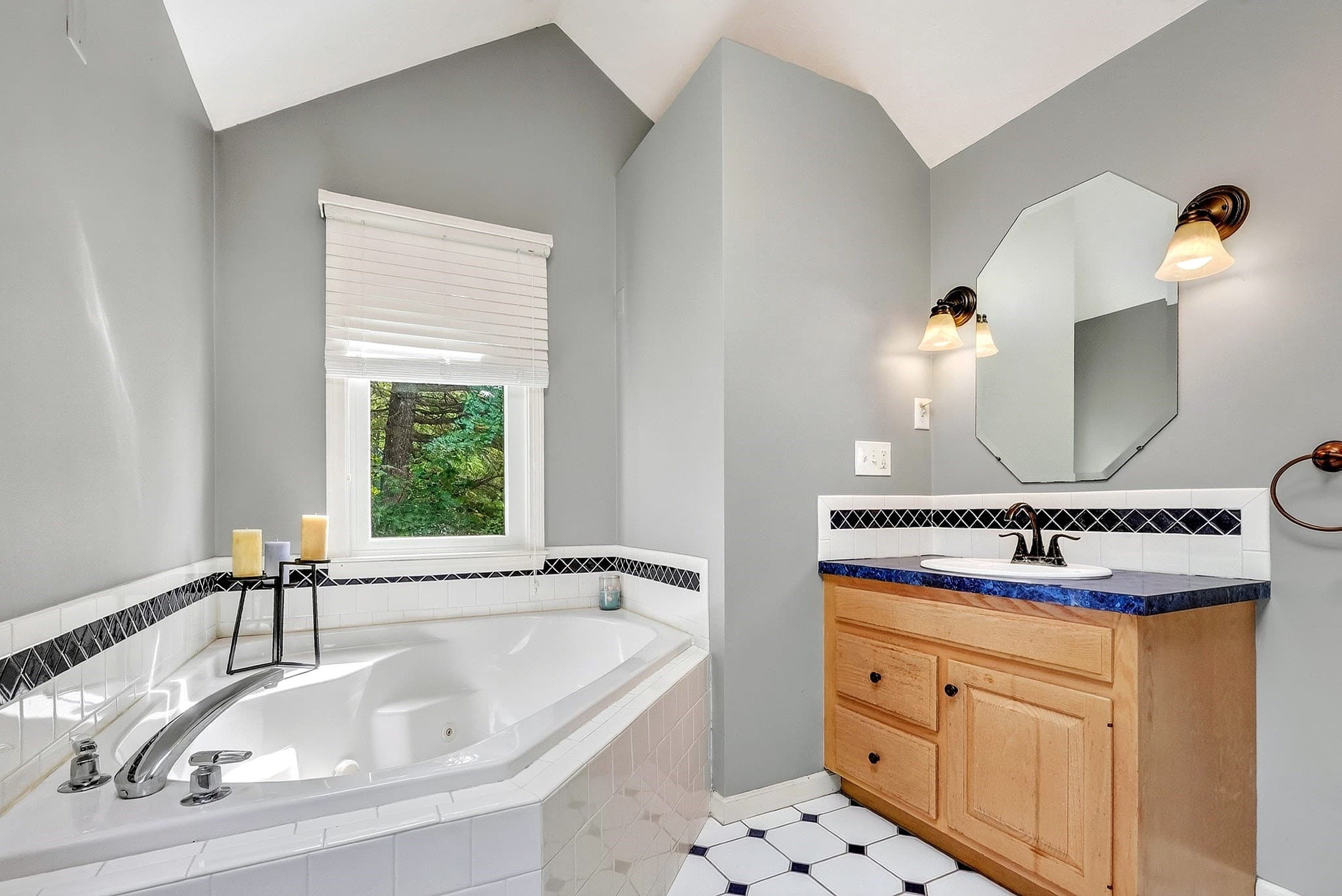 Single Family Residence at 27 Field Pond Rd, Milford MA 01757, photo 28 of 42