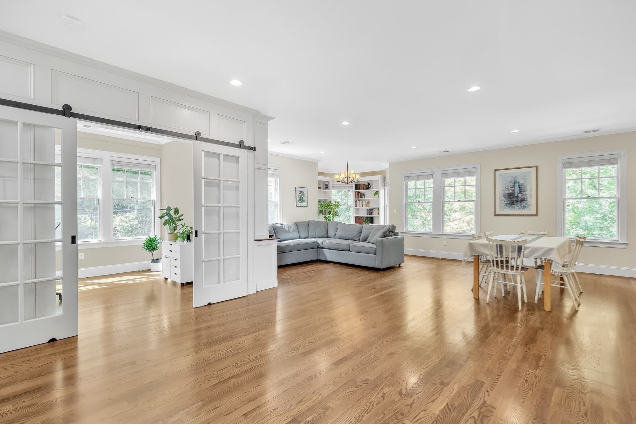 Condominium at 131 Winchester St # 131, Brookline MA 02446, Brookline, photo 2 of 23