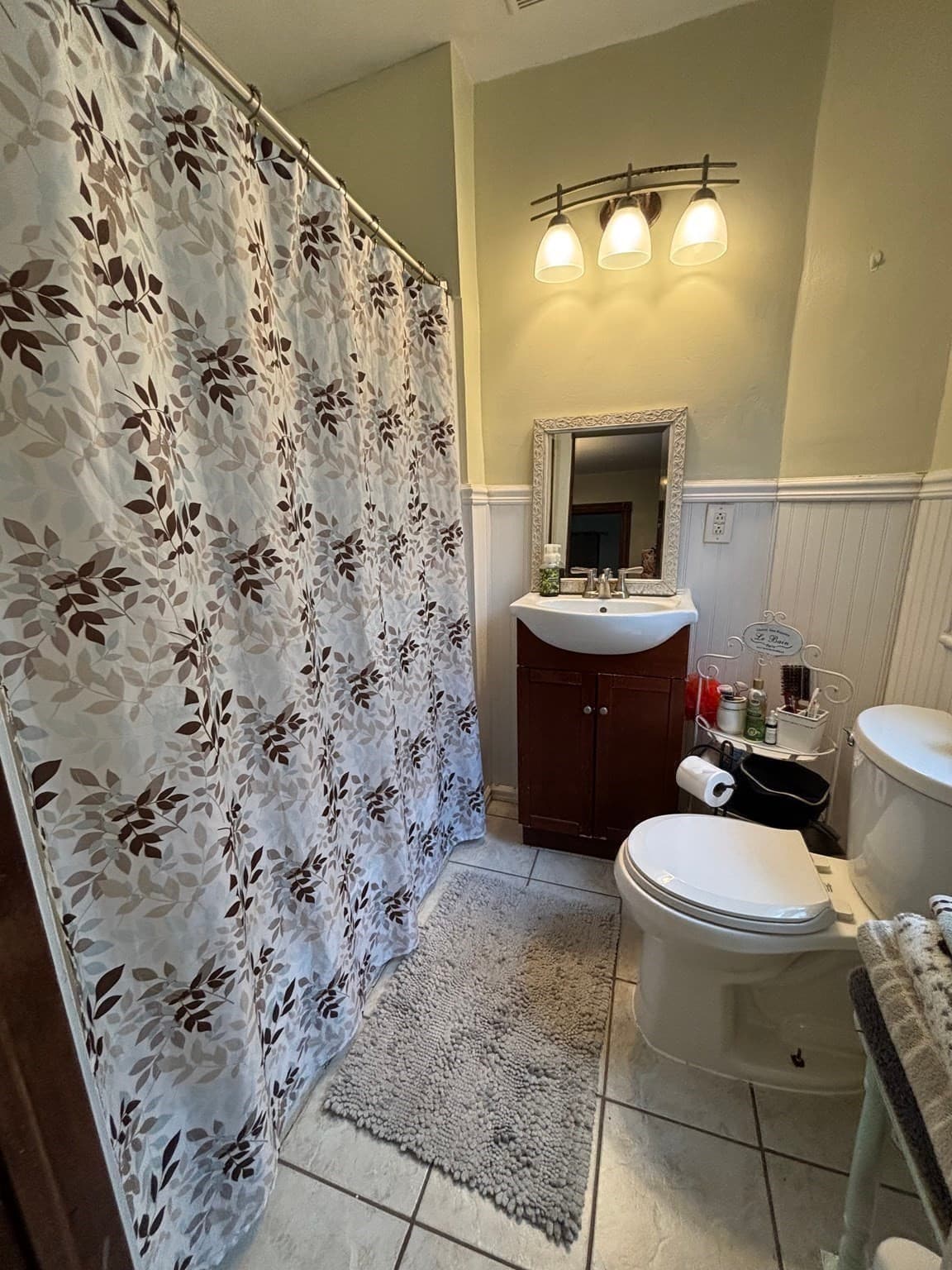 Single Family Residence at 27 Border St, Springfield MA 01104, photo 15 of 26