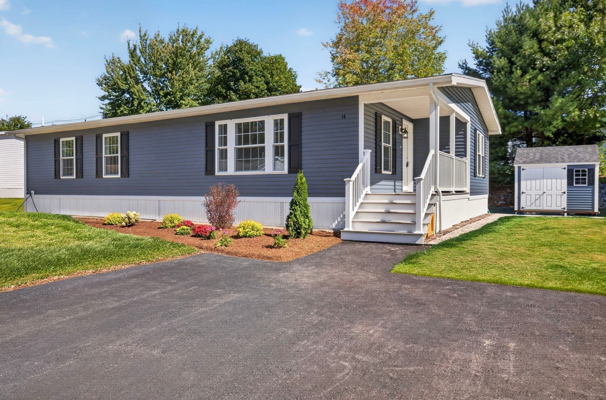 Mobile Home at 14 Amber Way, Raynham MA 02767, Raynham, photo 3 of 34