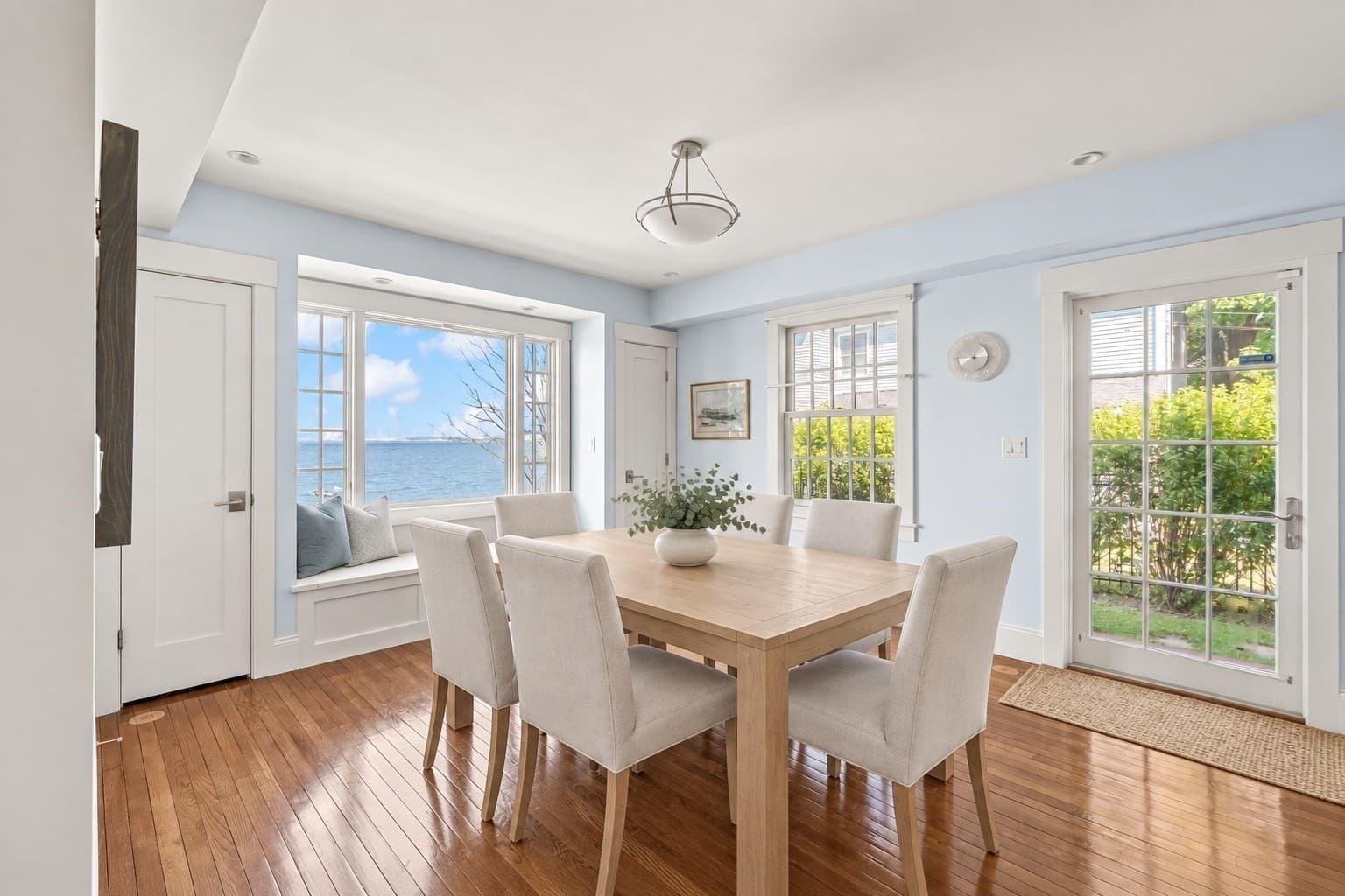 Single Family Residence at 20 Bay View Ave, Quincy MA 02169, Quincy, photo 6 of 23
