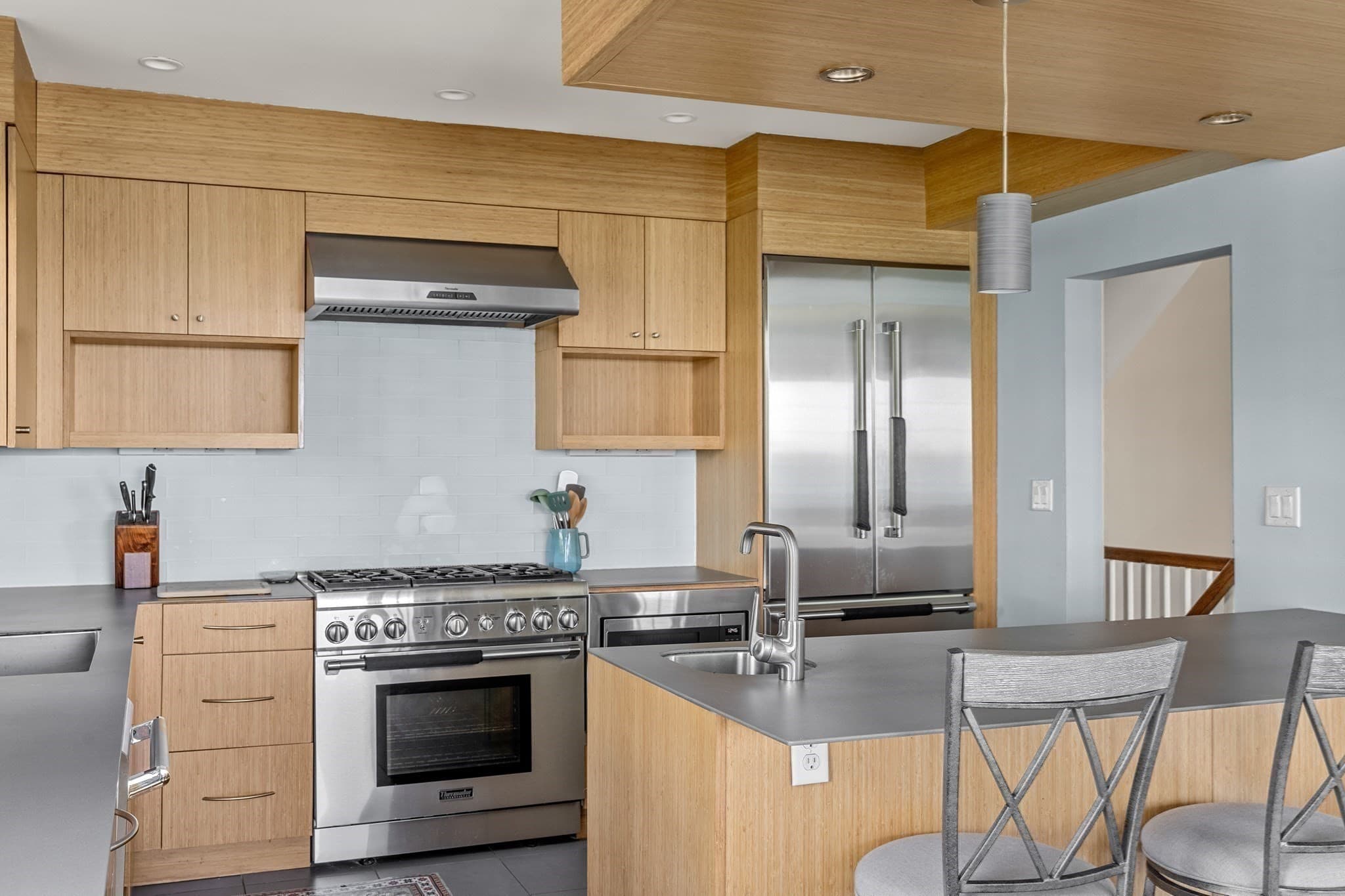 Single Family Residence at 20 Bay View Ave, Quincy MA 02169, Quincy, photo 5 of 23