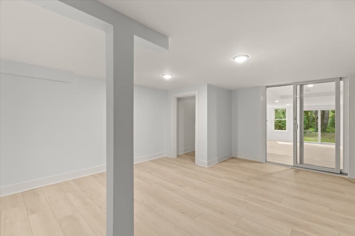 Single Family Residence at 431 Moraine St, Marshfield MA 02050, Marshfield, photo 32 of 42