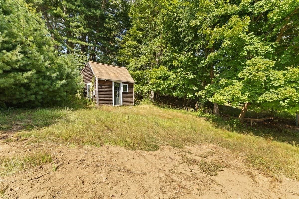 Single Family Residence at 431 Moraine St, Marshfield MA 02050, Marshfield, photo 34 of 42