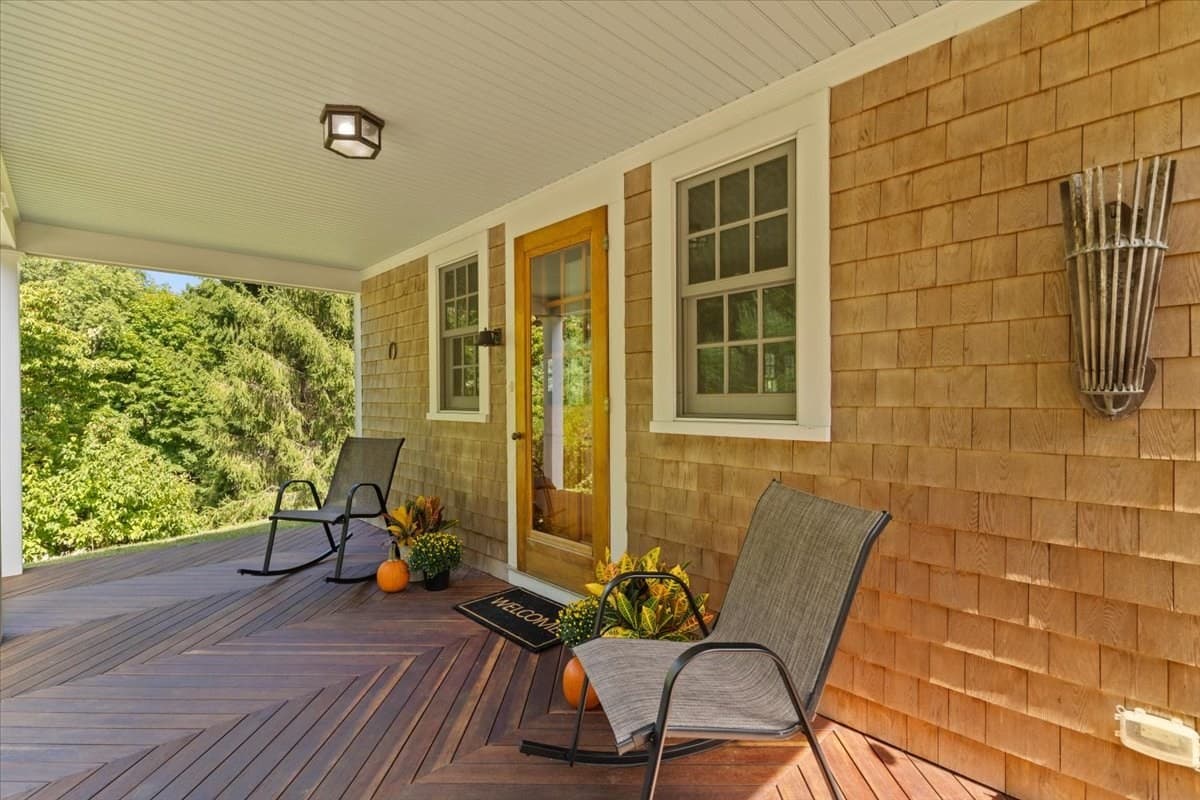Single Family Residence at 431 Moraine St, Marshfield MA 02050, Marshfield, photo 4 of 42