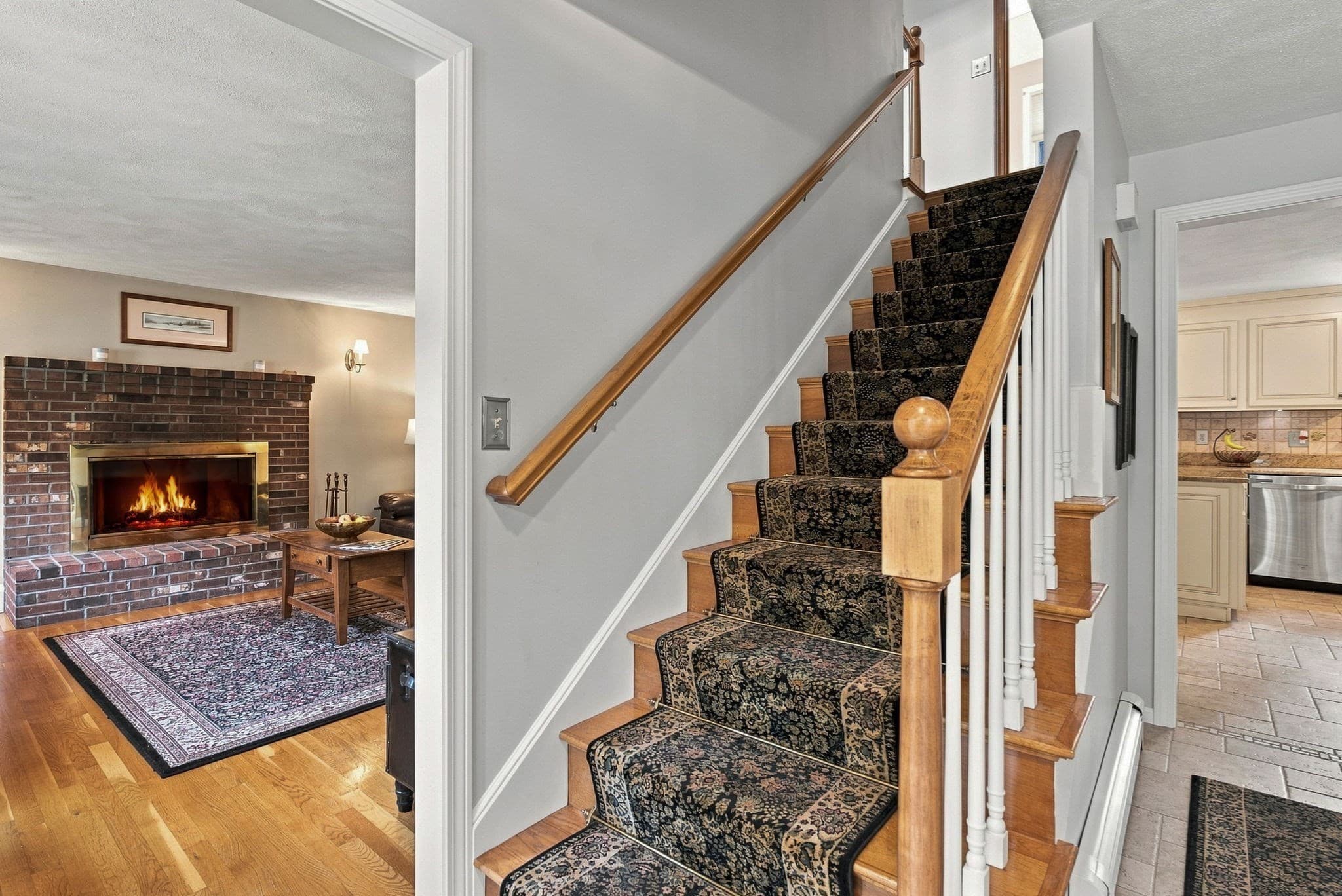Single Family Residence at 7 Doucette Dr, Marlborough MA 01752, Marlborough, photo 17 of 38