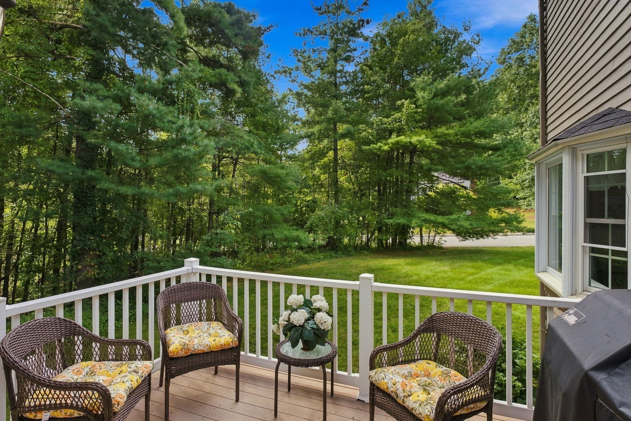 Single Family Residence at 7 Doucette Dr, Marlborough MA 01752, Marlborough, photo 32 of 38